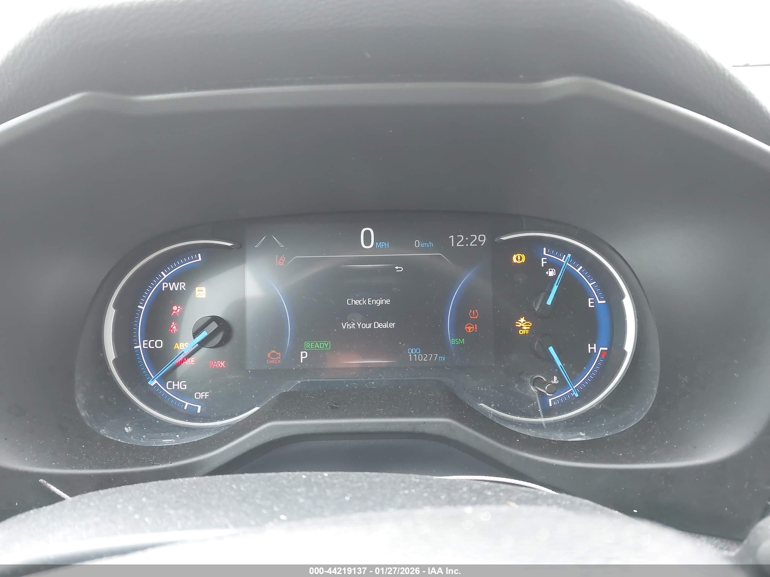 TOYOTA RAV4 image 7
