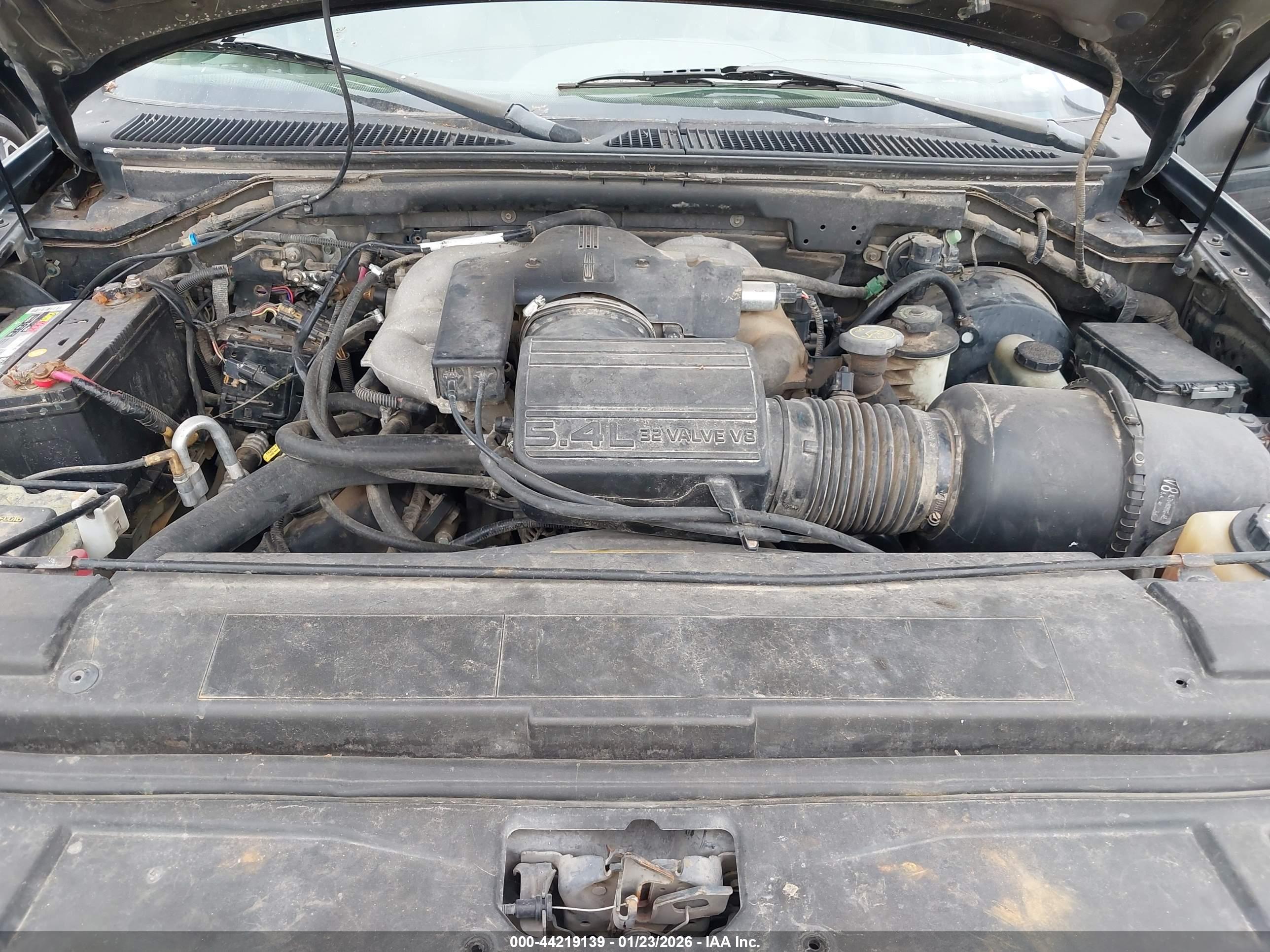 LINCOLN NAVIGATOR image 10
