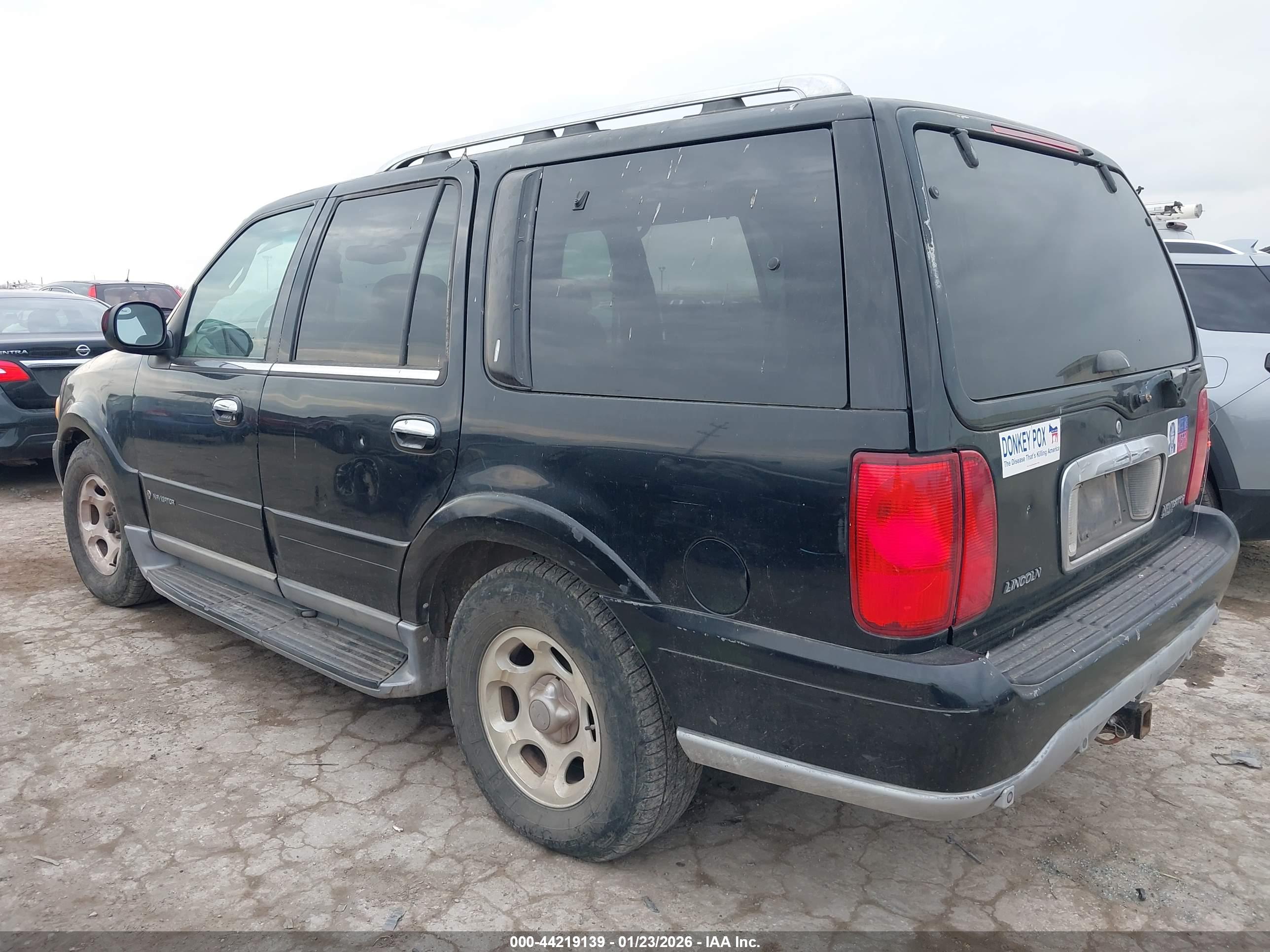 LINCOLN NAVIGATOR image 3