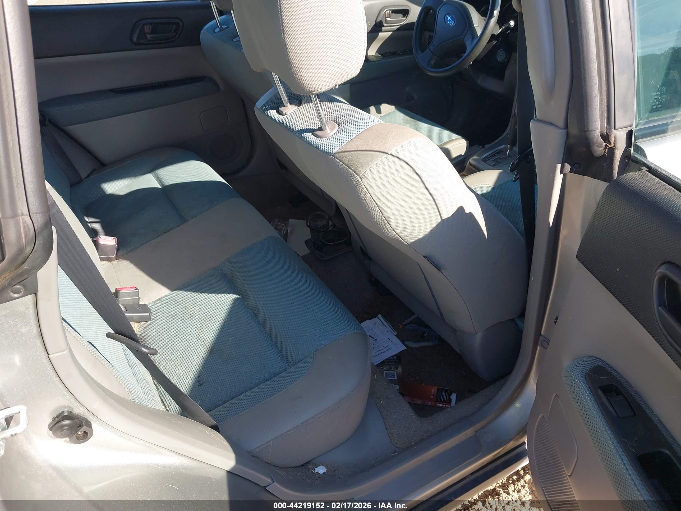 SUBARU FORESTER image 8