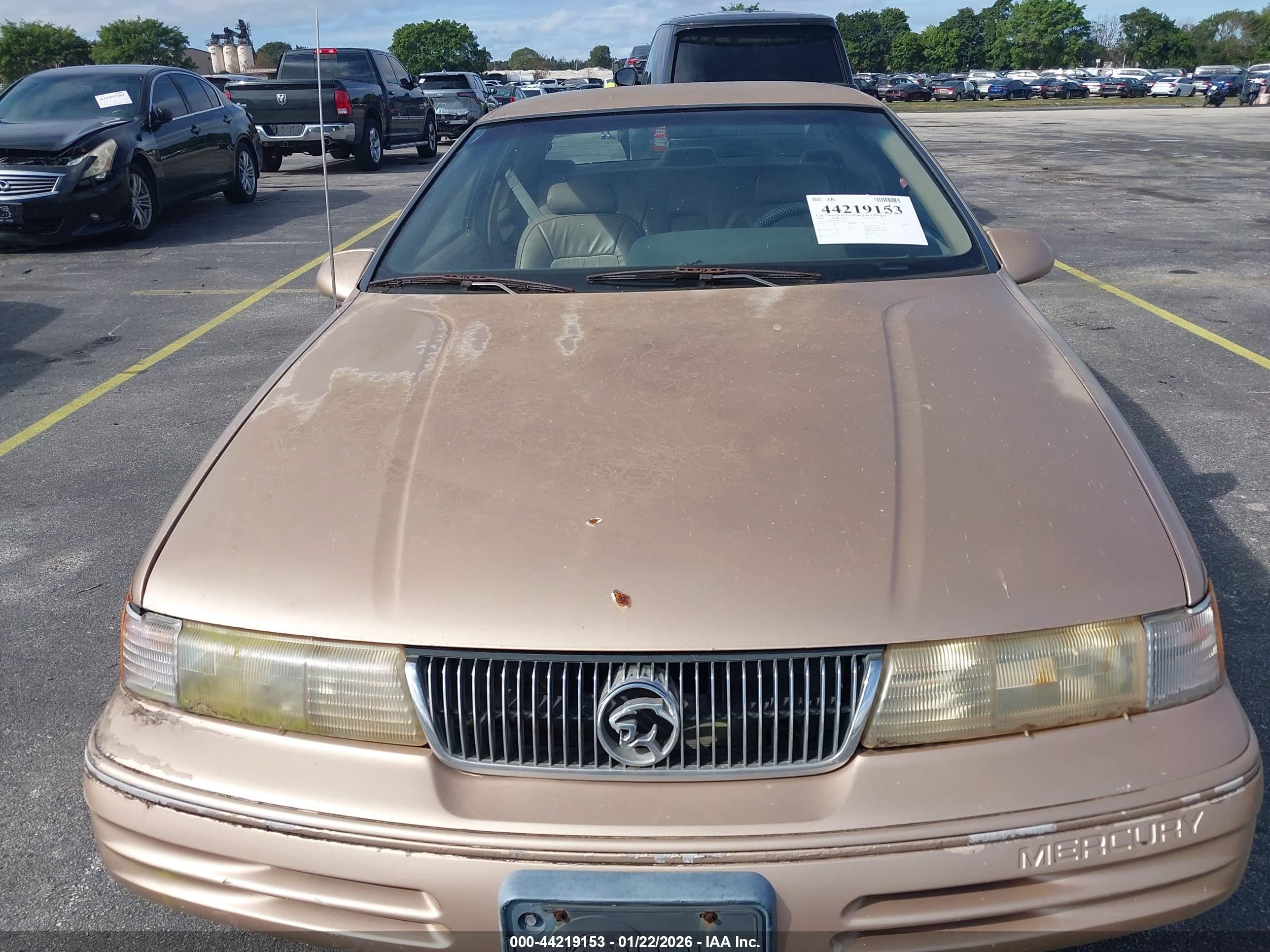 MERCURY COUGAR image 6
