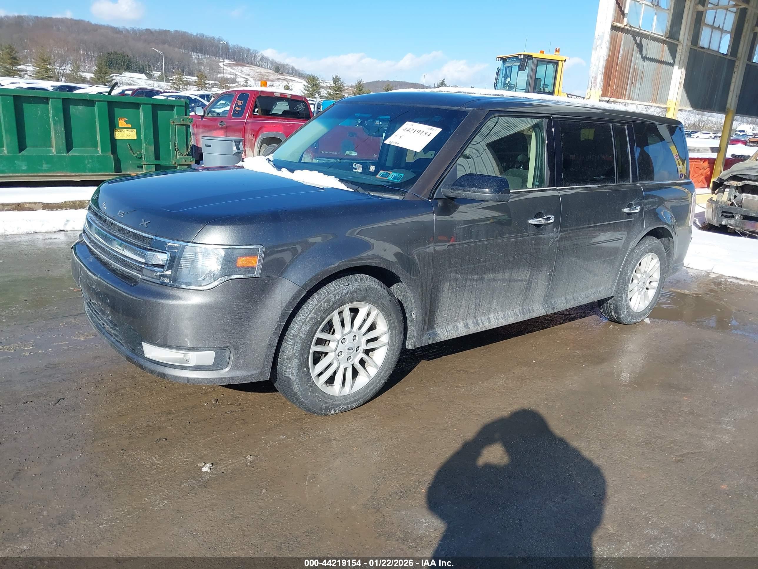 FORD FLEX image 2