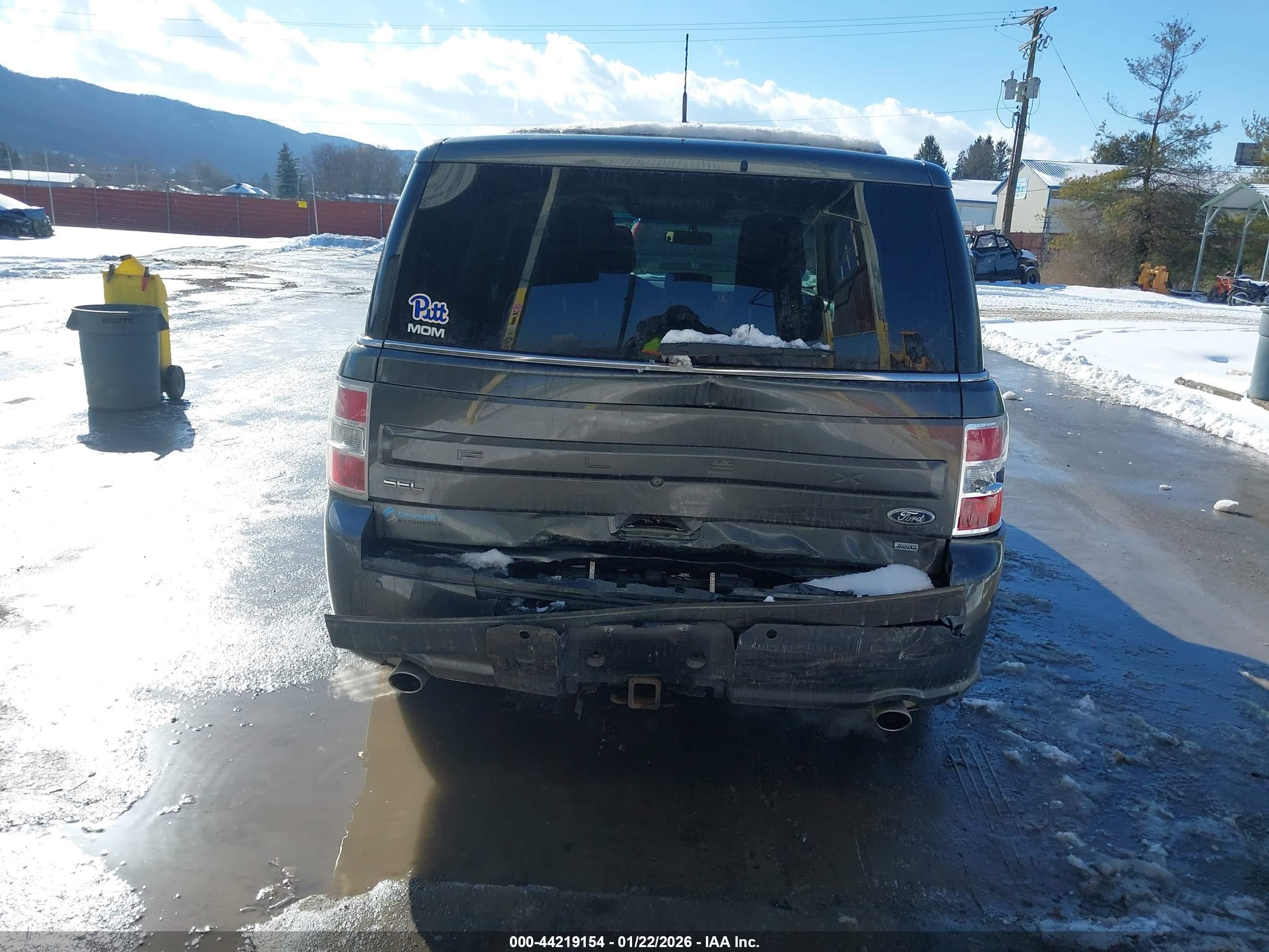 FORD FLEX image 6