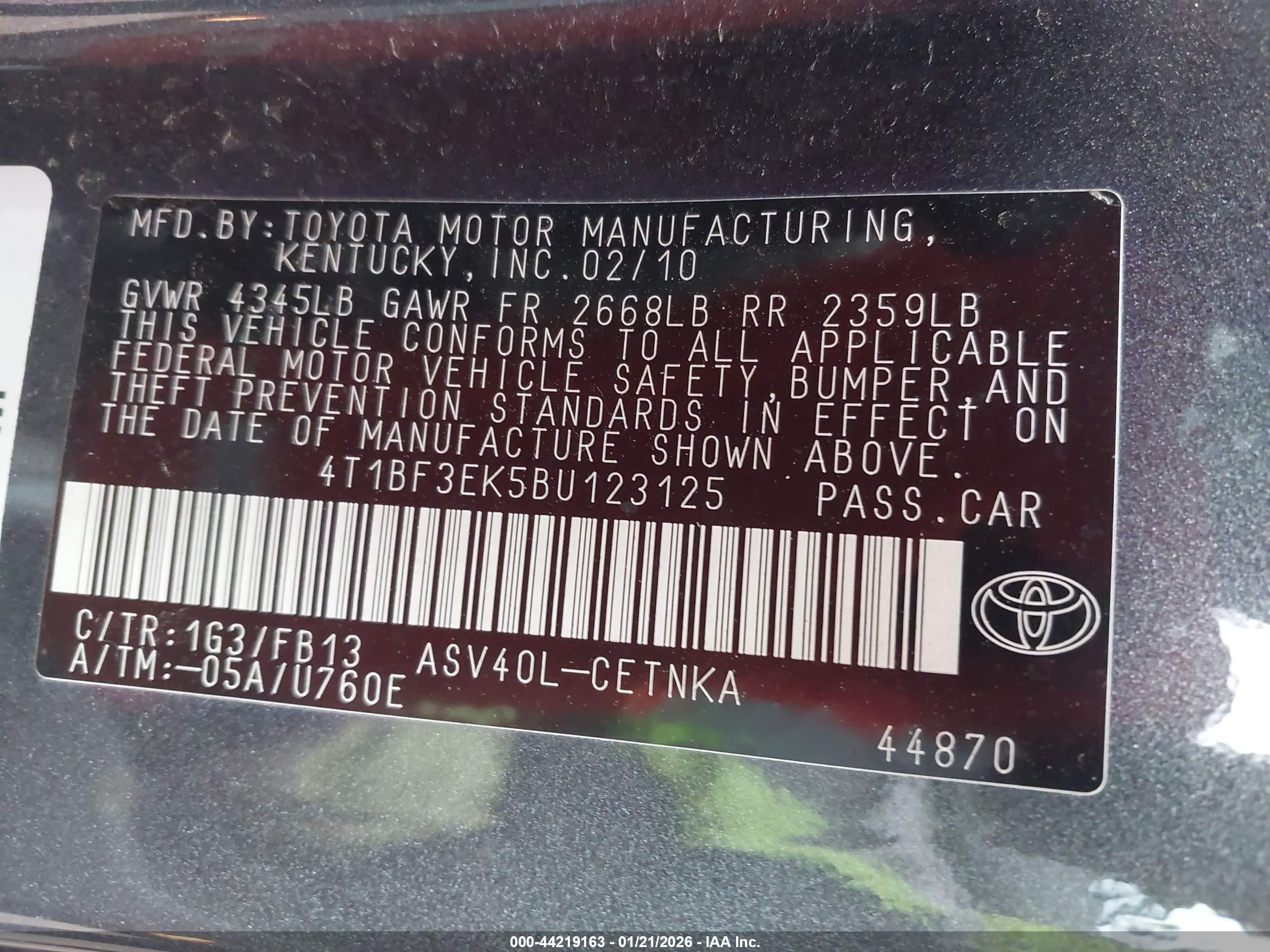 TOYOTA CAMRY image 9