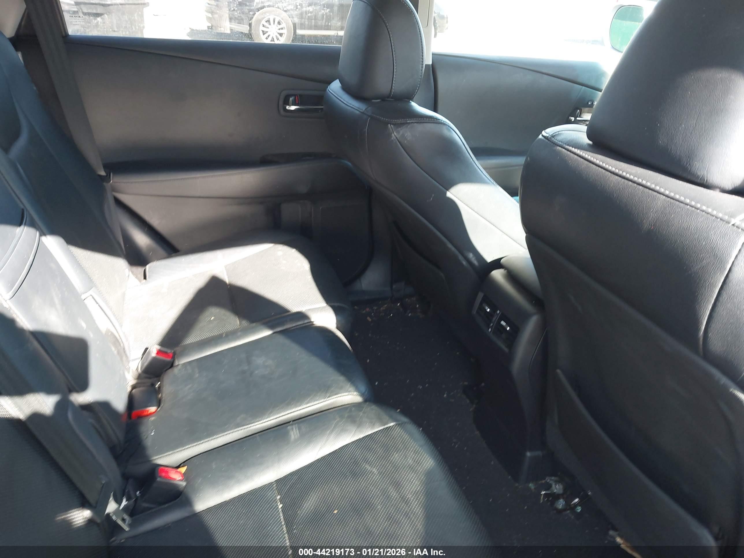 LEXUS RX image 8