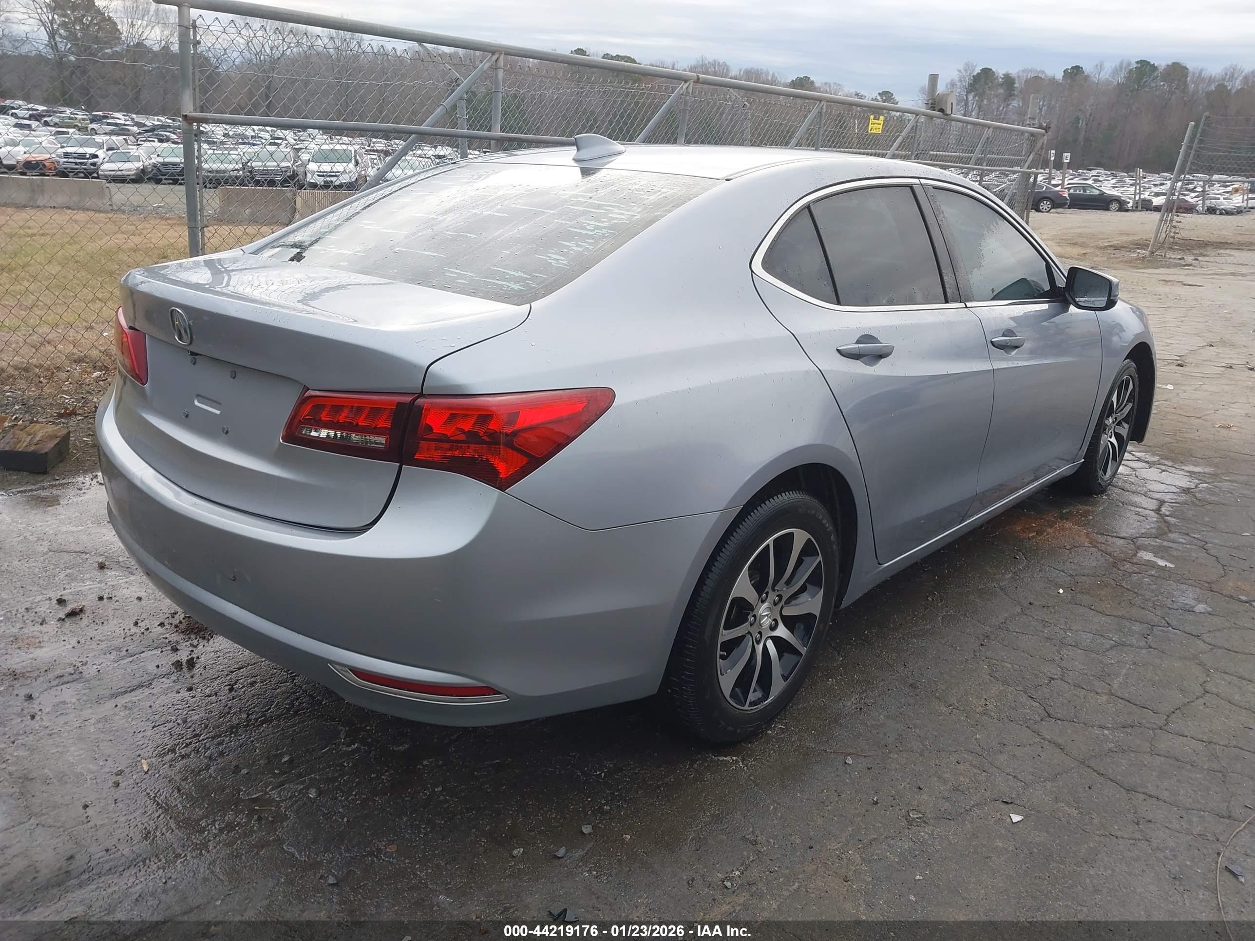 ACURA TLX image 4