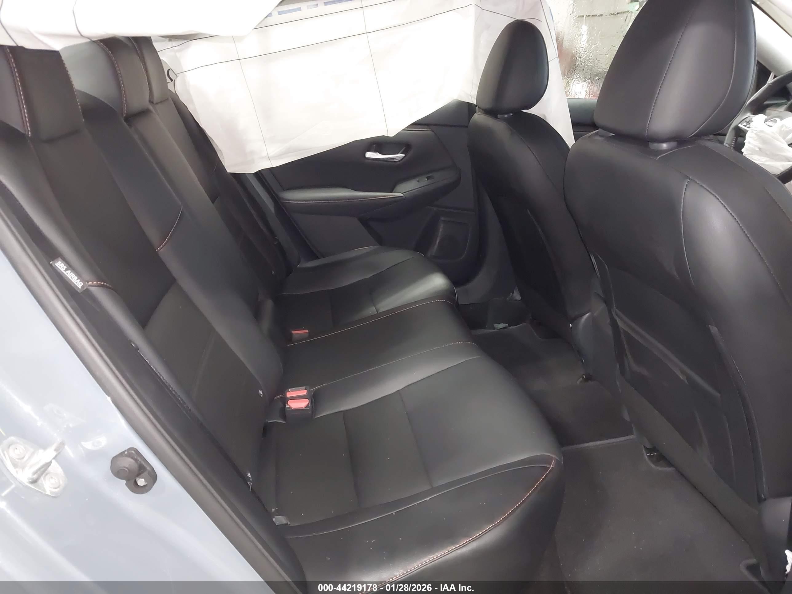 NISSAN SENTRA image 8