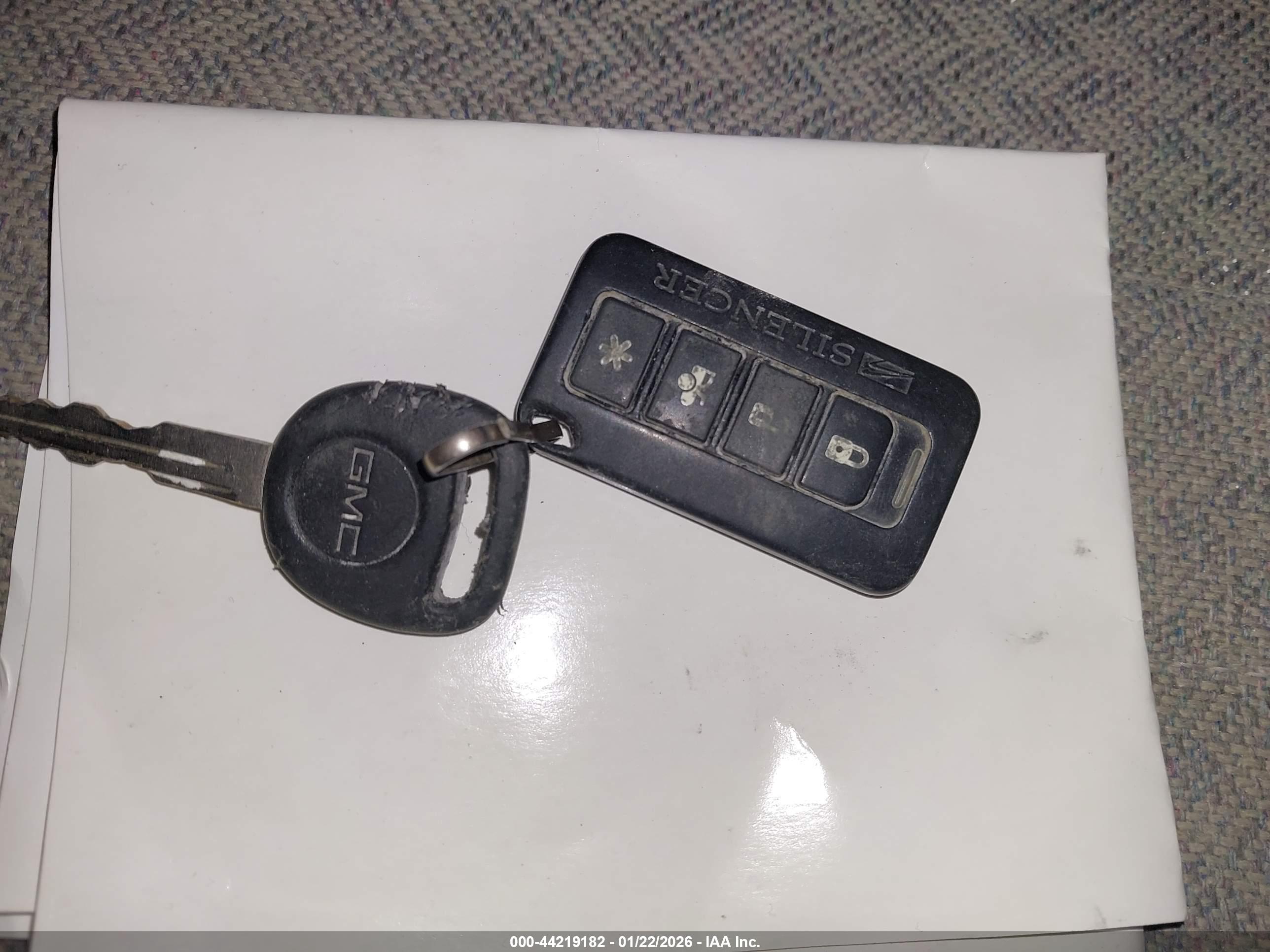 GMC SAVANA image 11