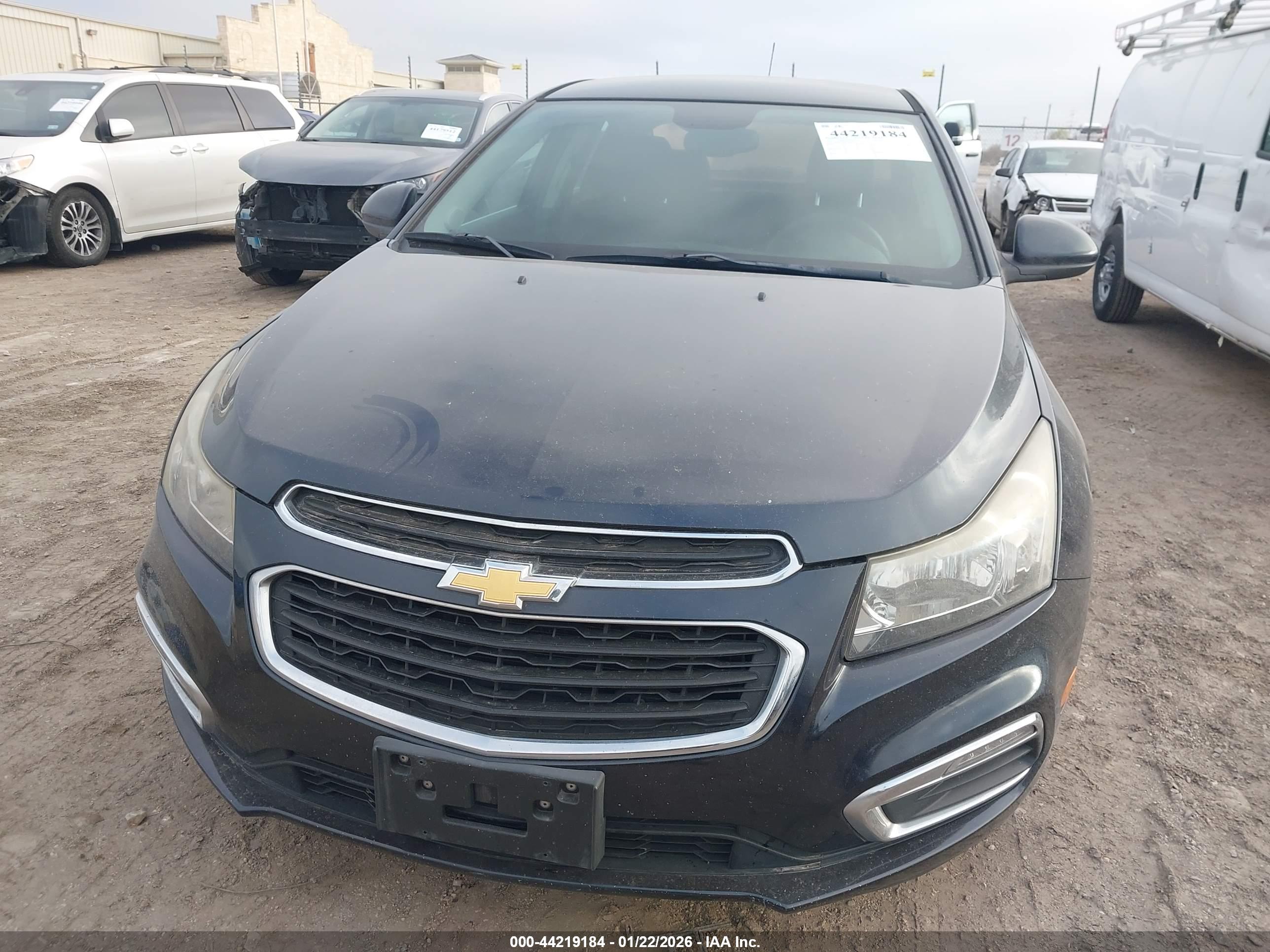 CHEVROLET CRUZE image 6