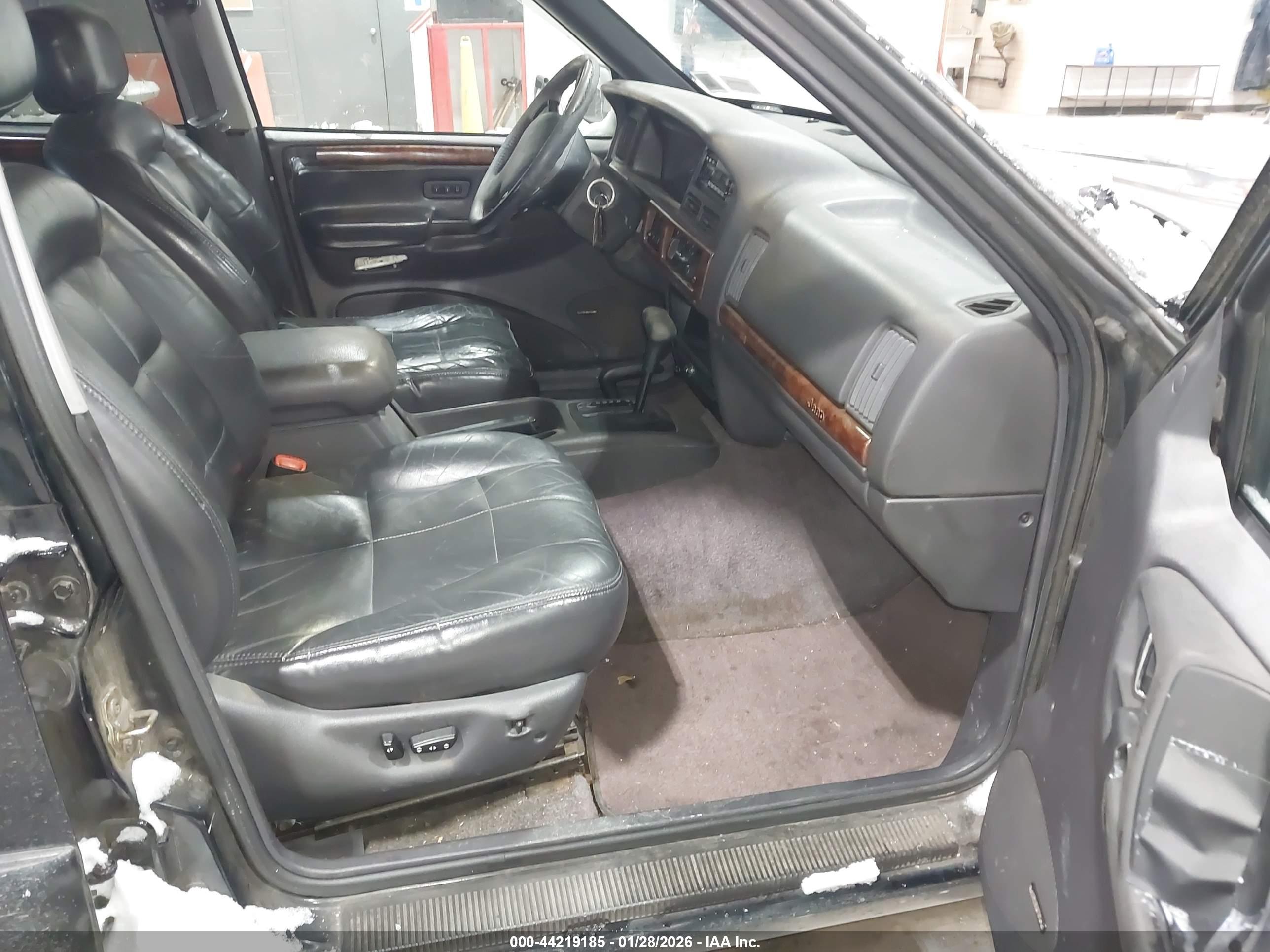 JEEP GRAND image 5