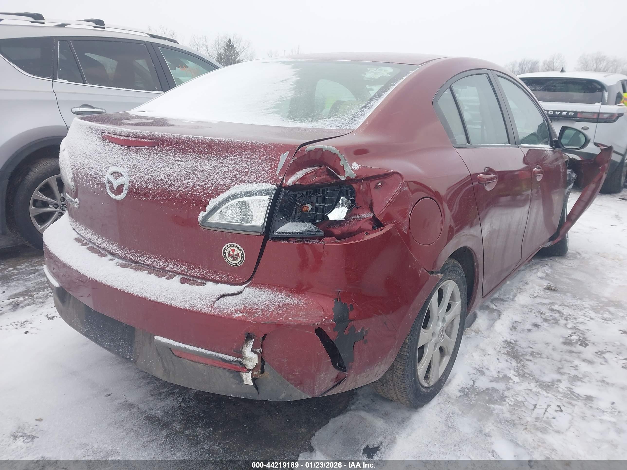 MAZDA MAZDA3 image 4