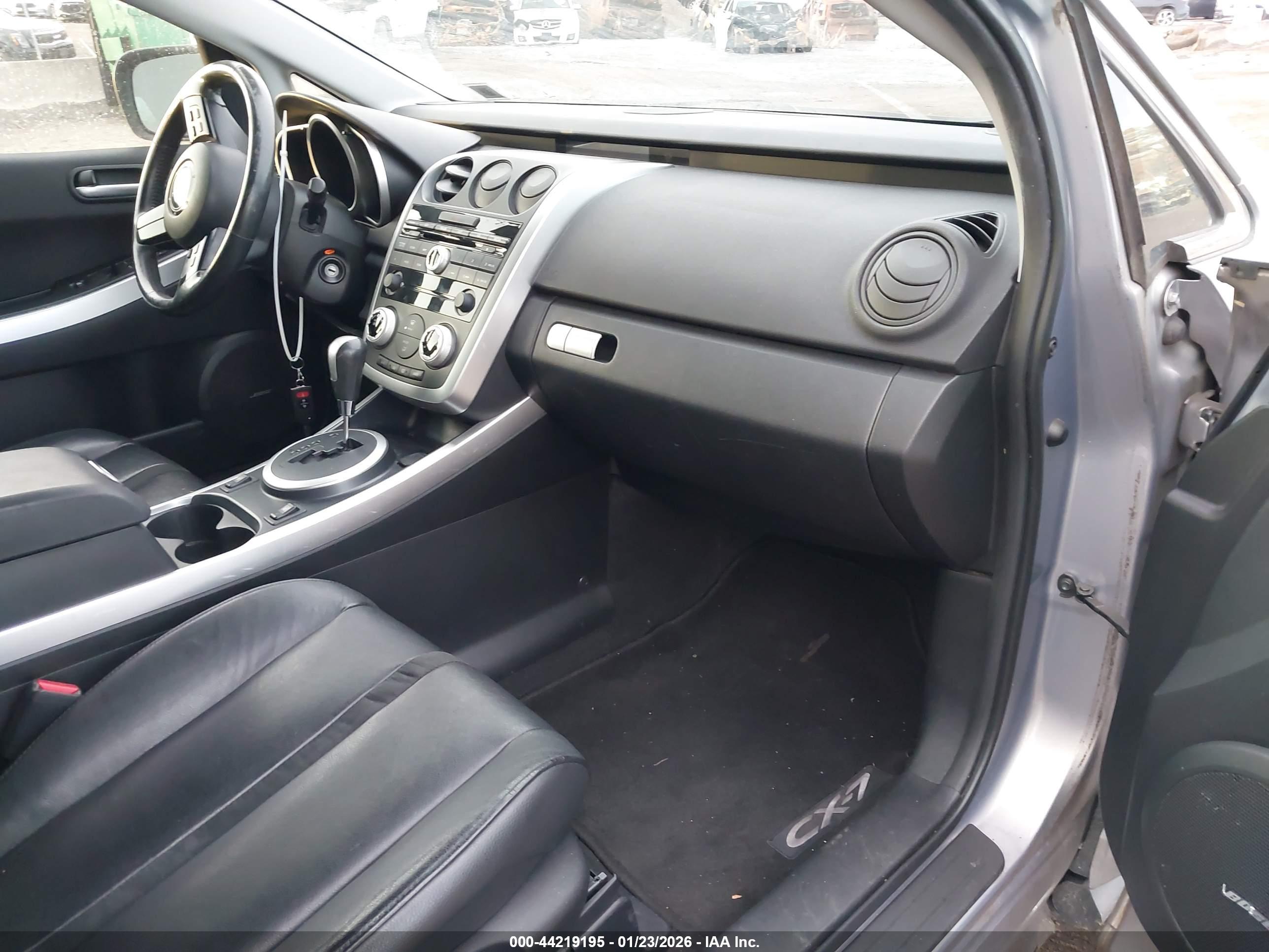 MAZDA CX-7 image 5