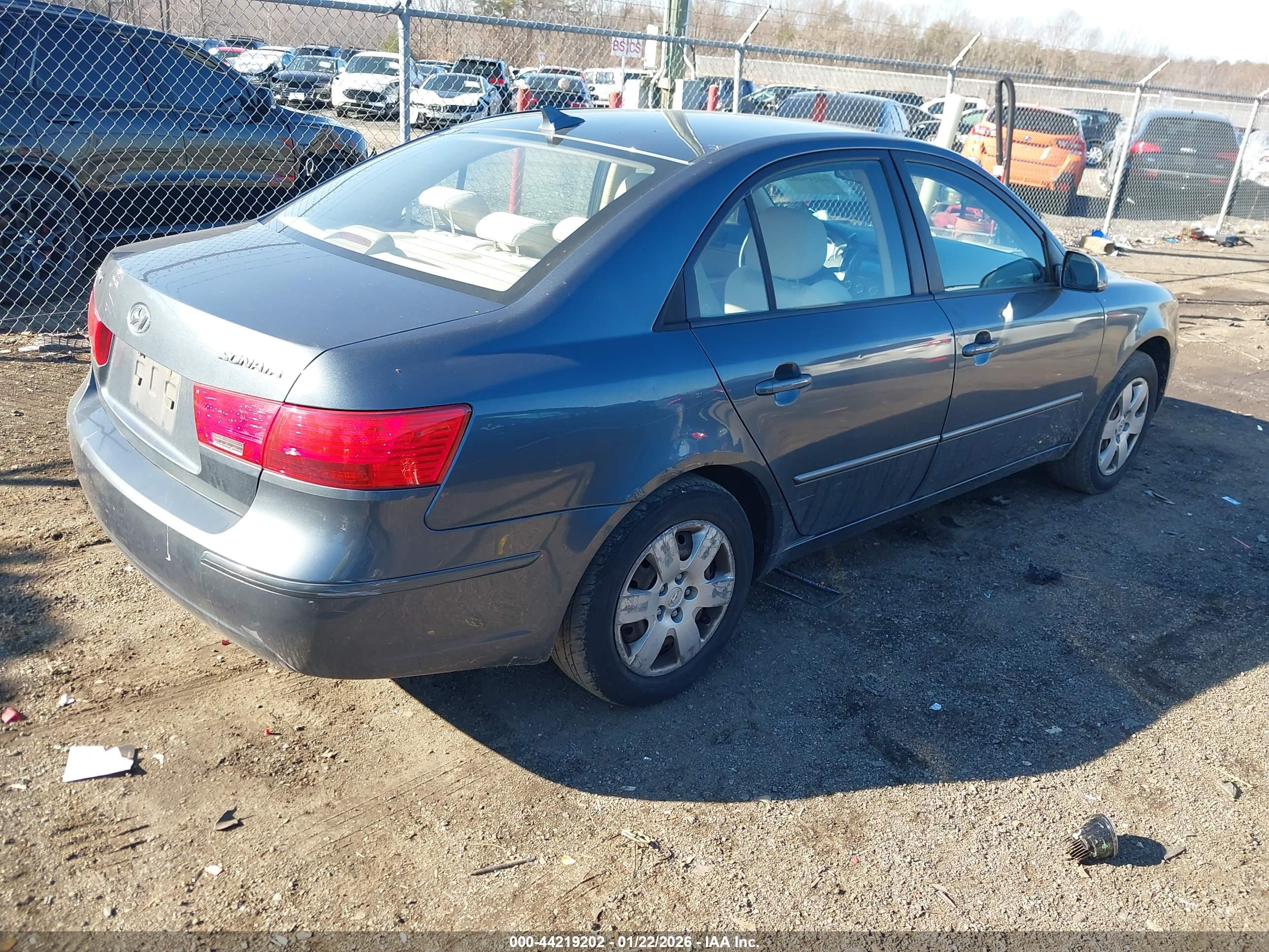 HYUNDAI SONATA image 4