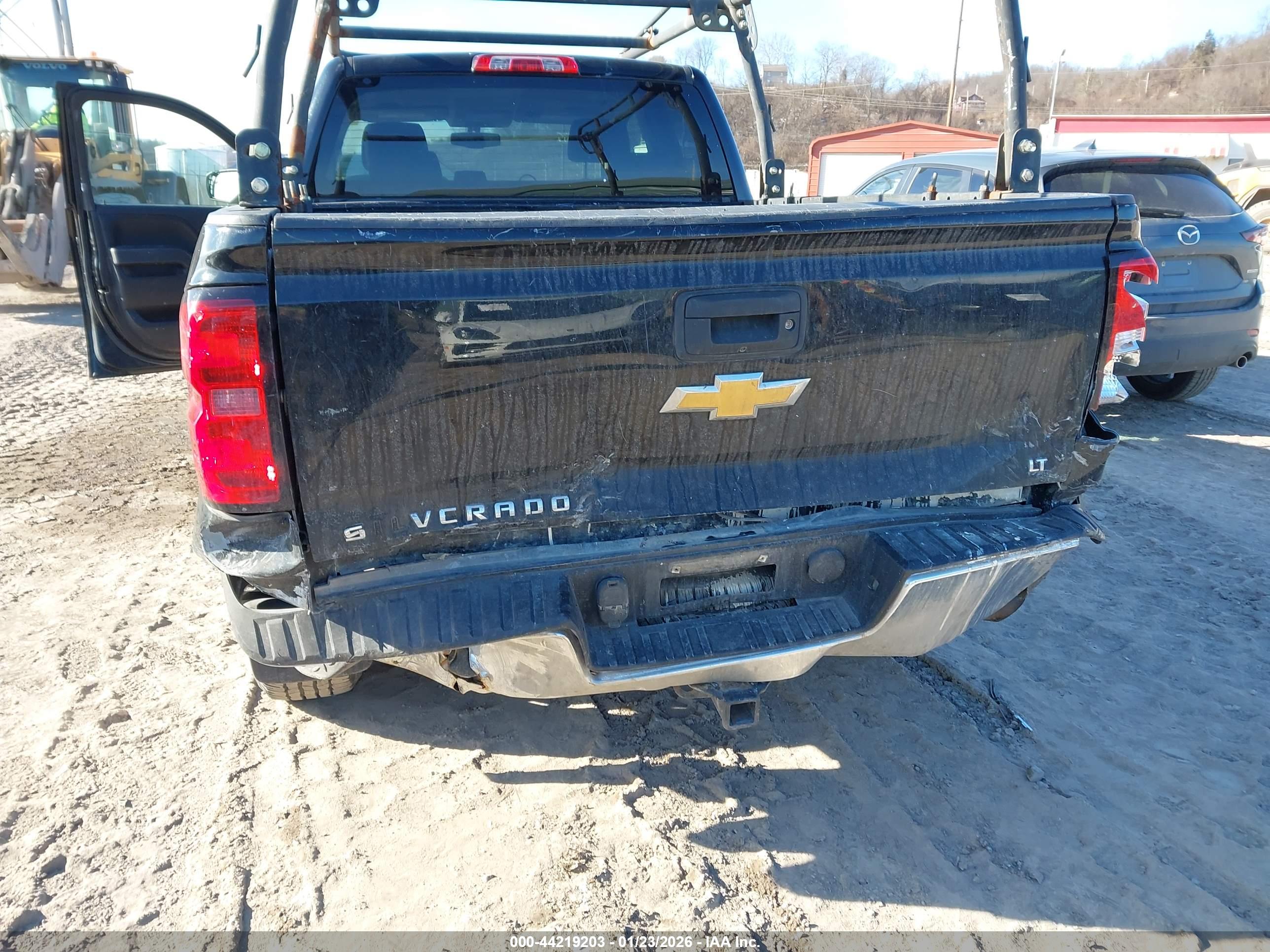 CHEVROLET SILVERADO image 6