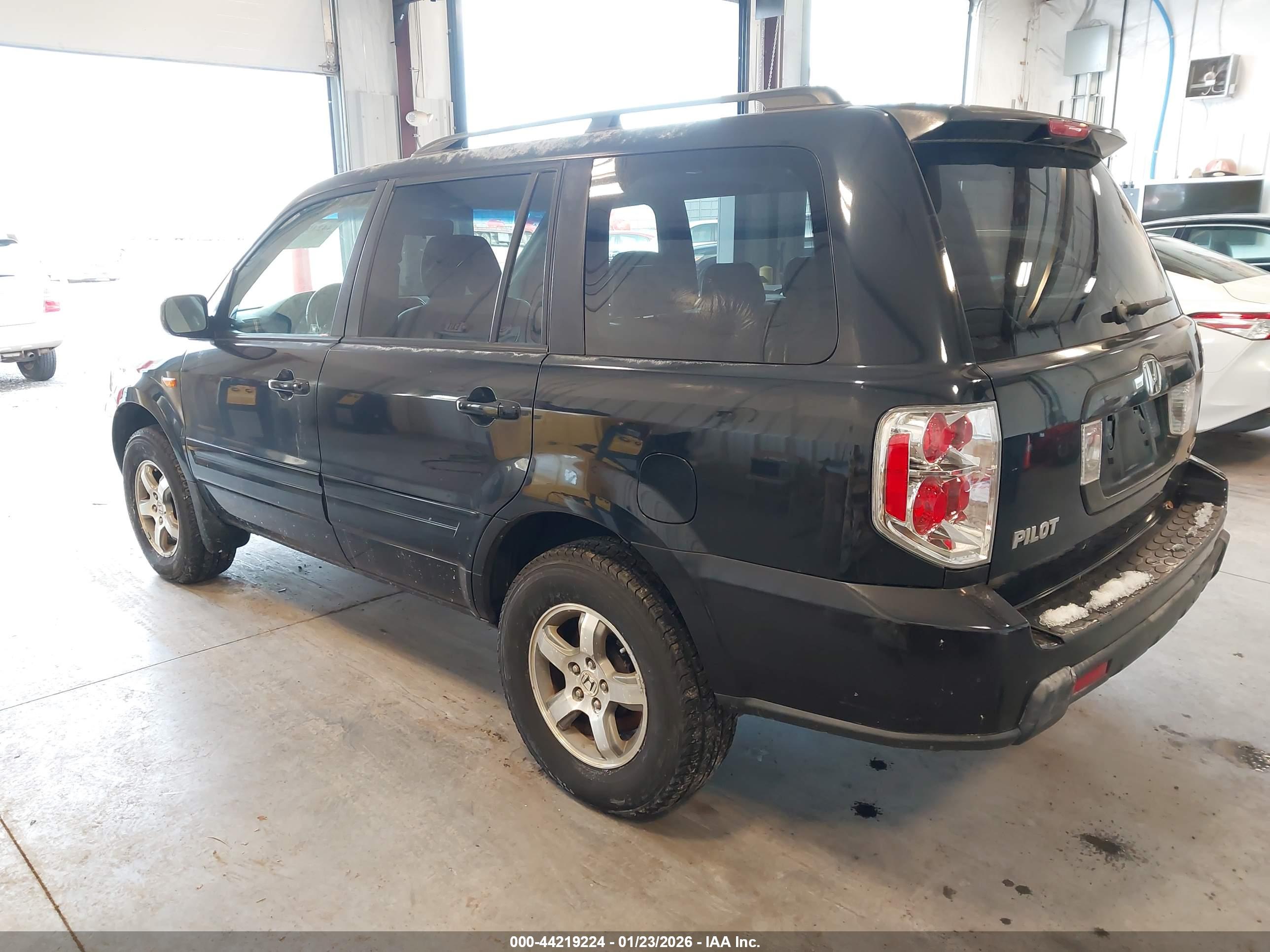 HONDA PILOT image 3