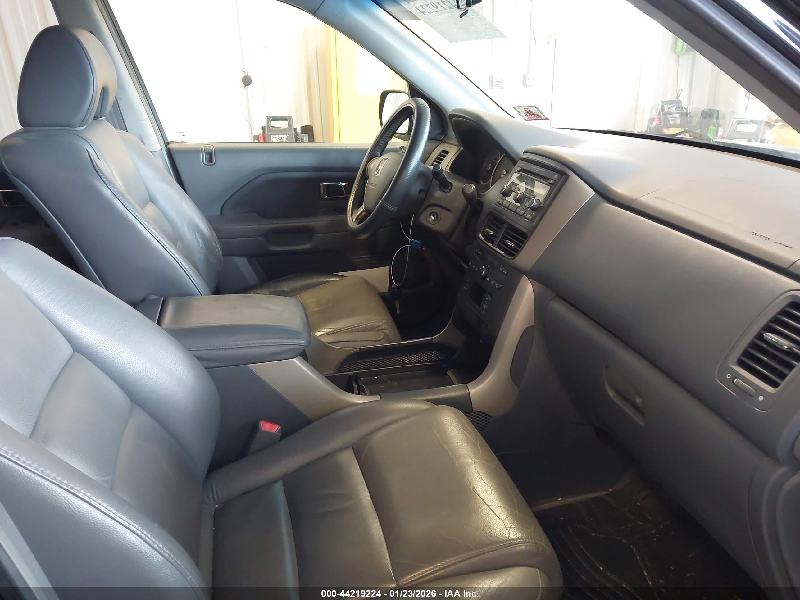 HONDA PILOT image 5