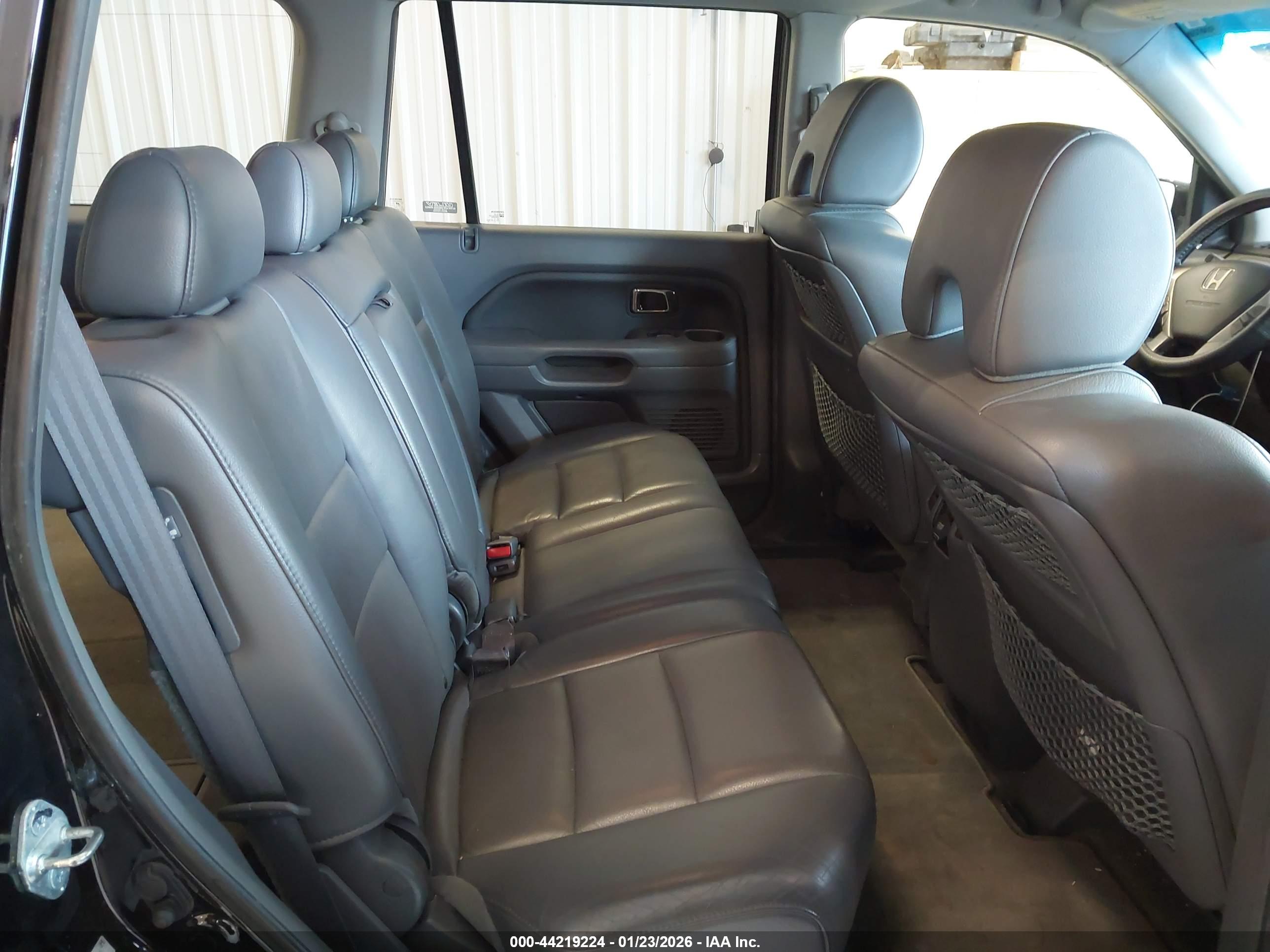HONDA PILOT image 8