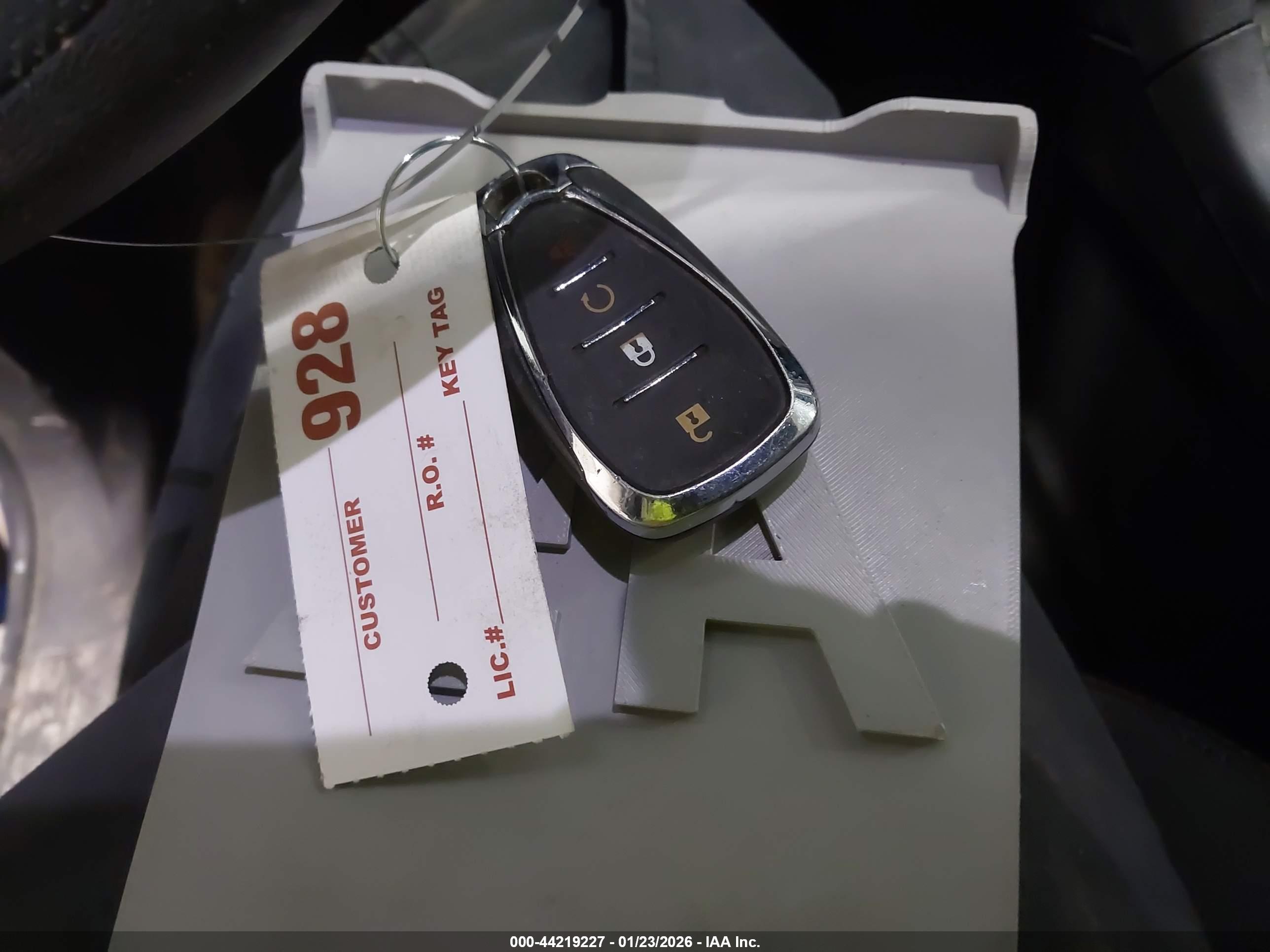 CHEVROLET EQUINOX image 11