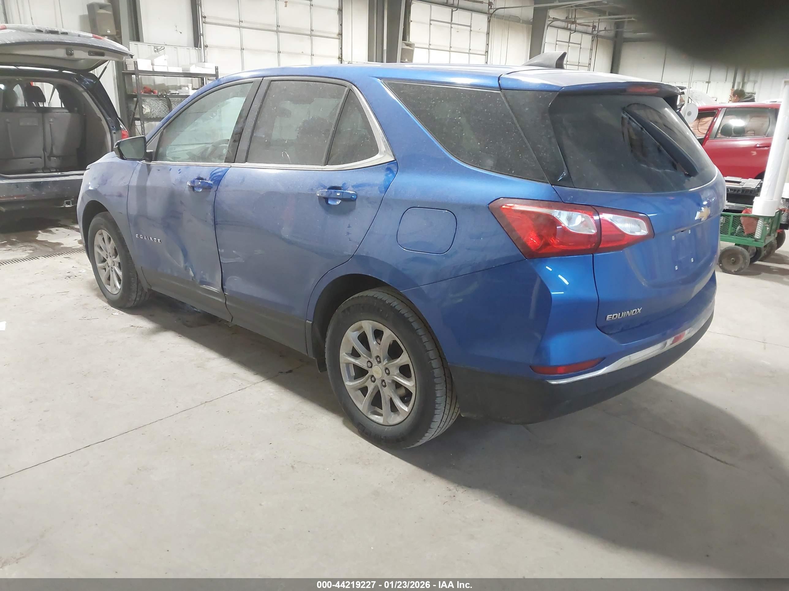 CHEVROLET EQUINOX image 3
