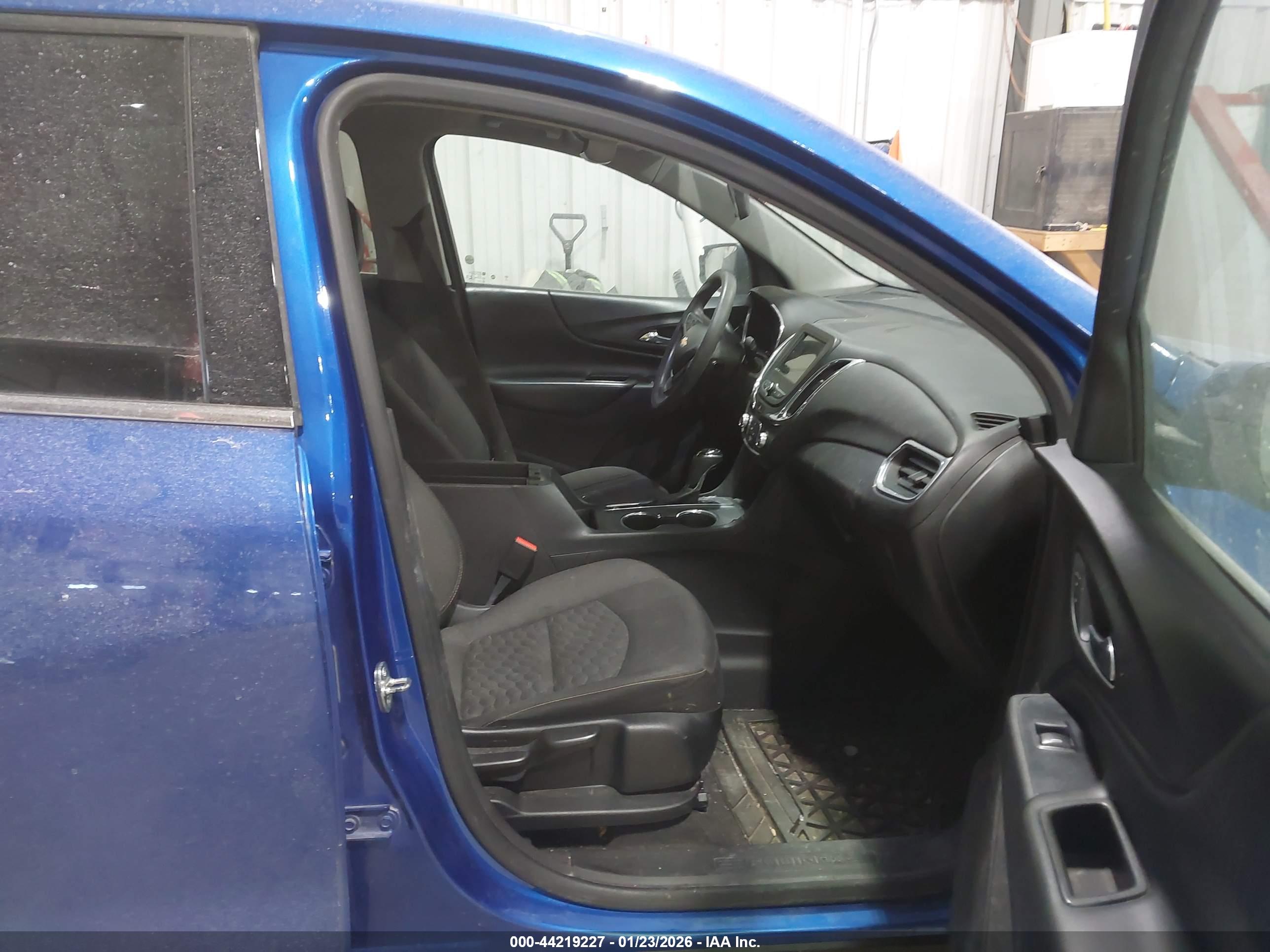 CHEVROLET EQUINOX image 5