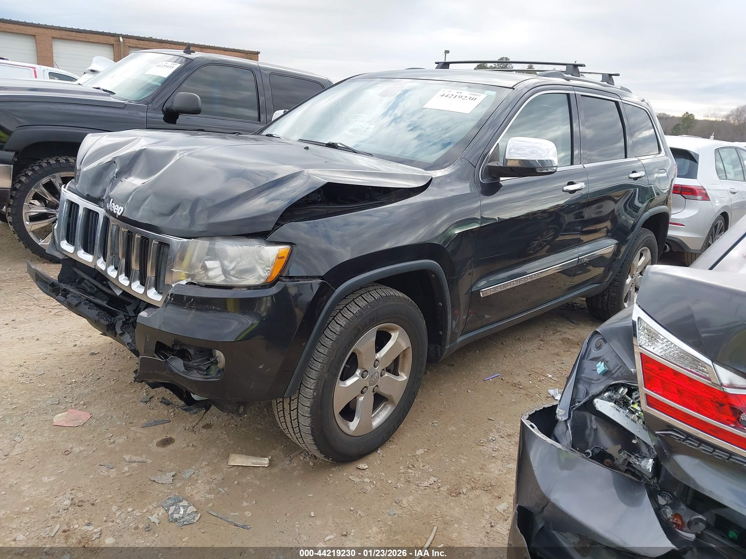 JEEP GRAND image 2