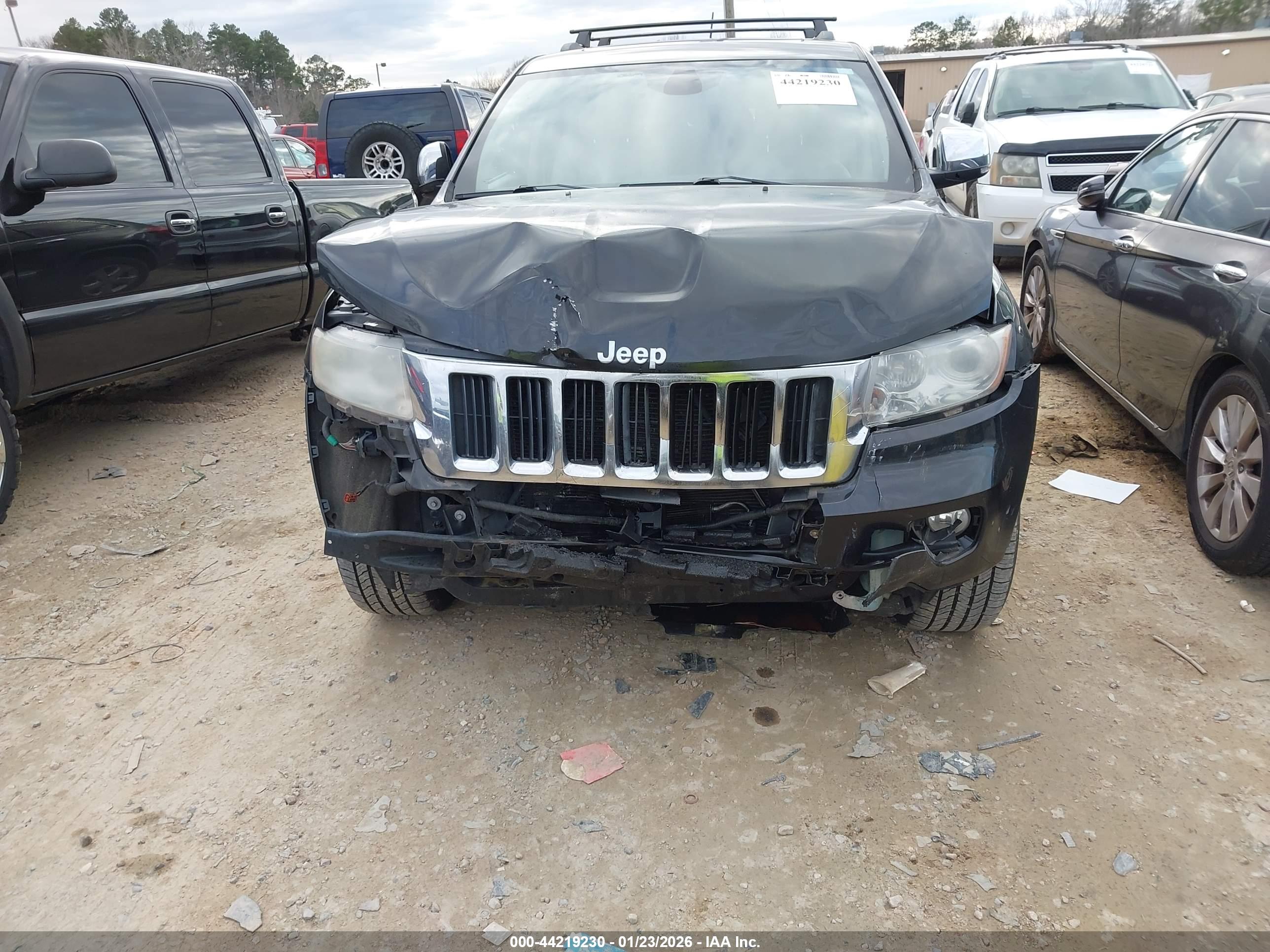JEEP GRAND image 6