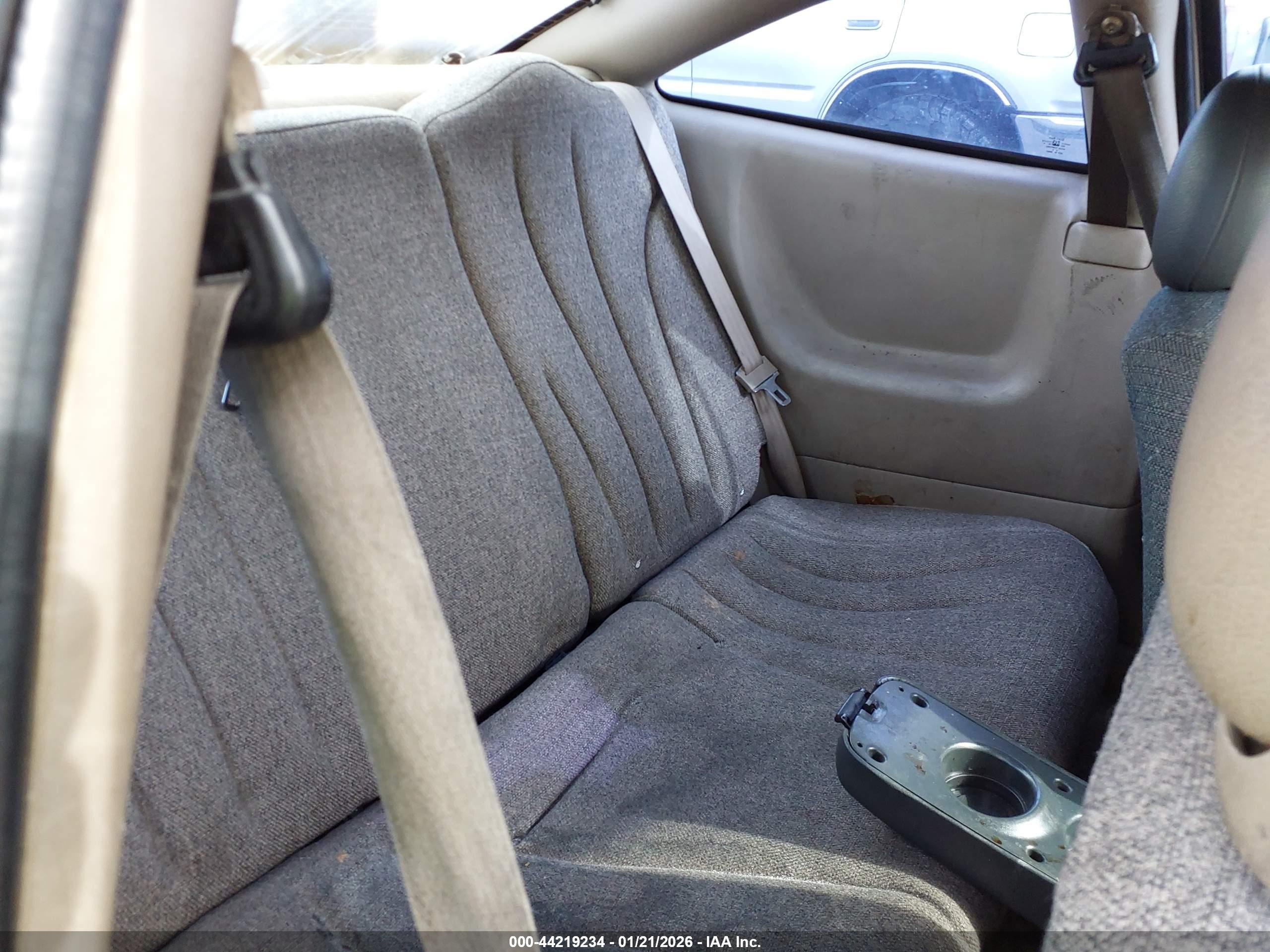 CHEVROLET CAVALIER image 8