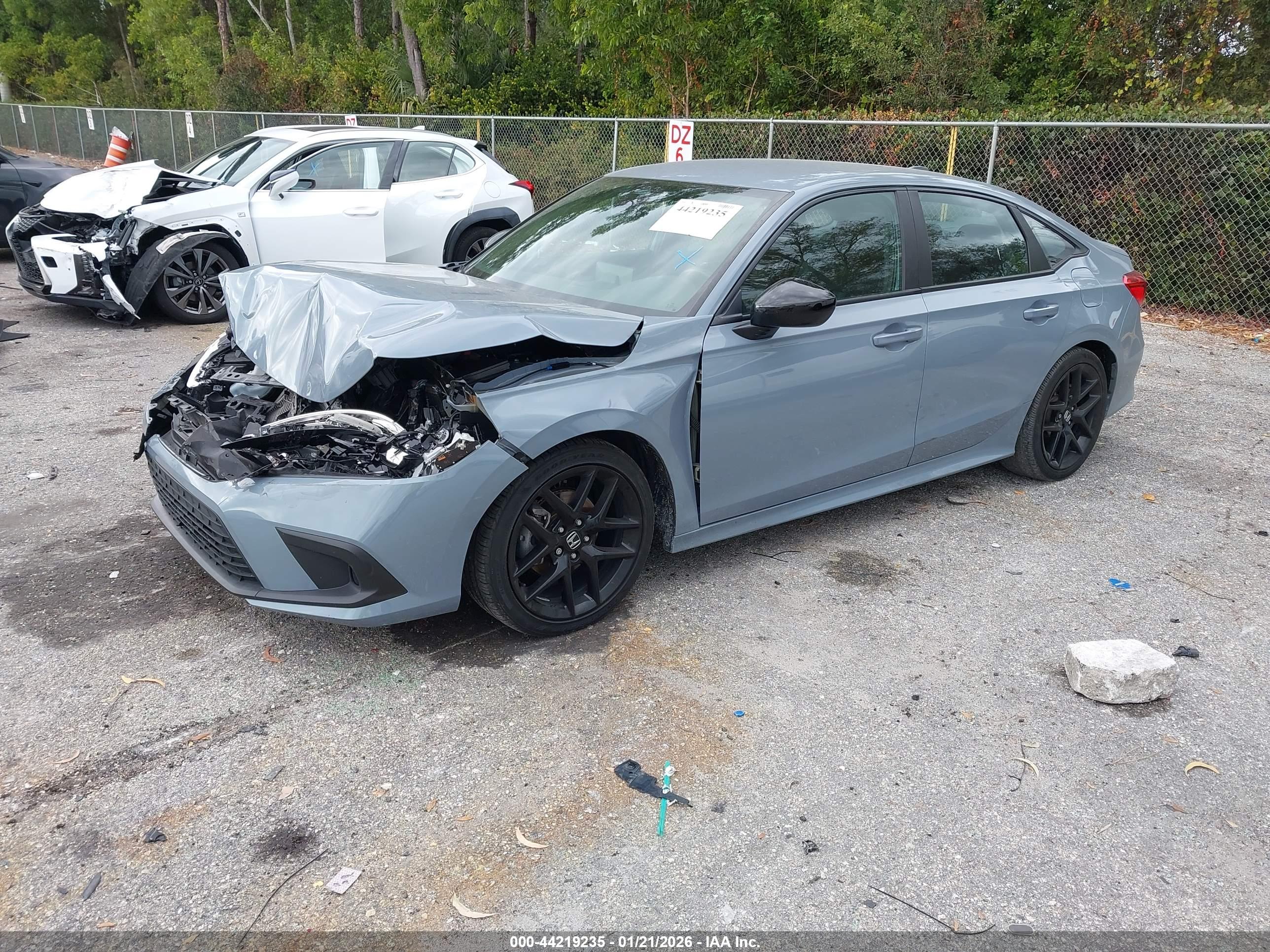 HONDA CIVIC image 2