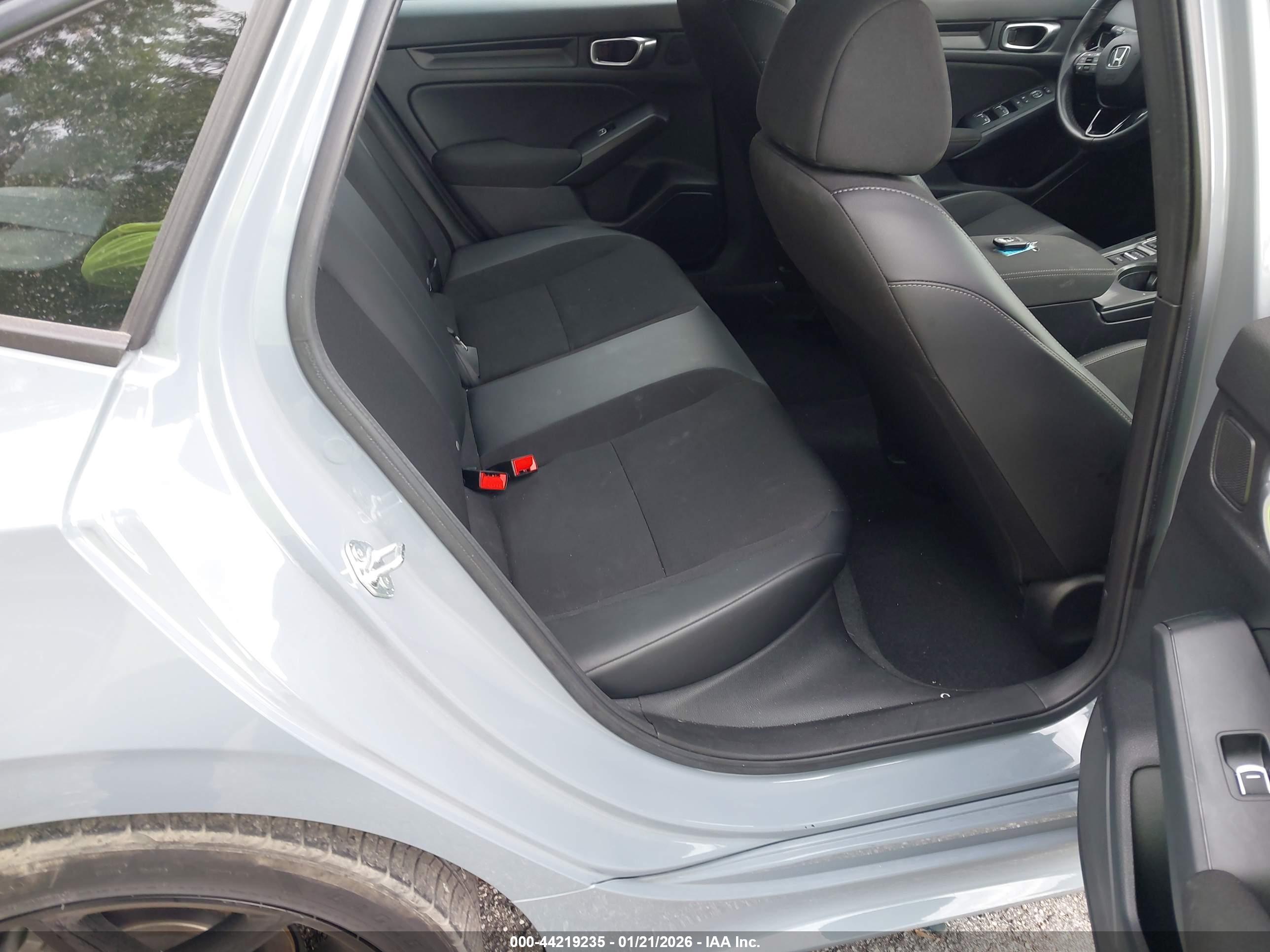 HONDA CIVIC image 8
