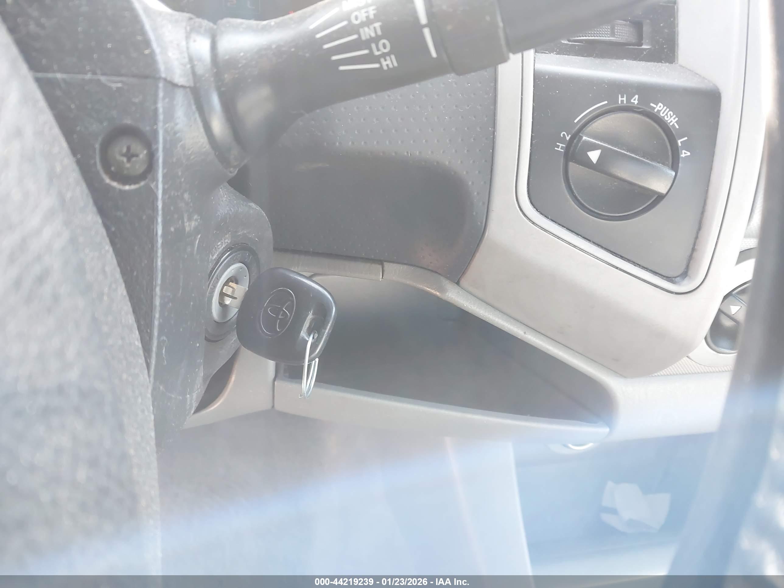 TOYOTA TACOMA image 11