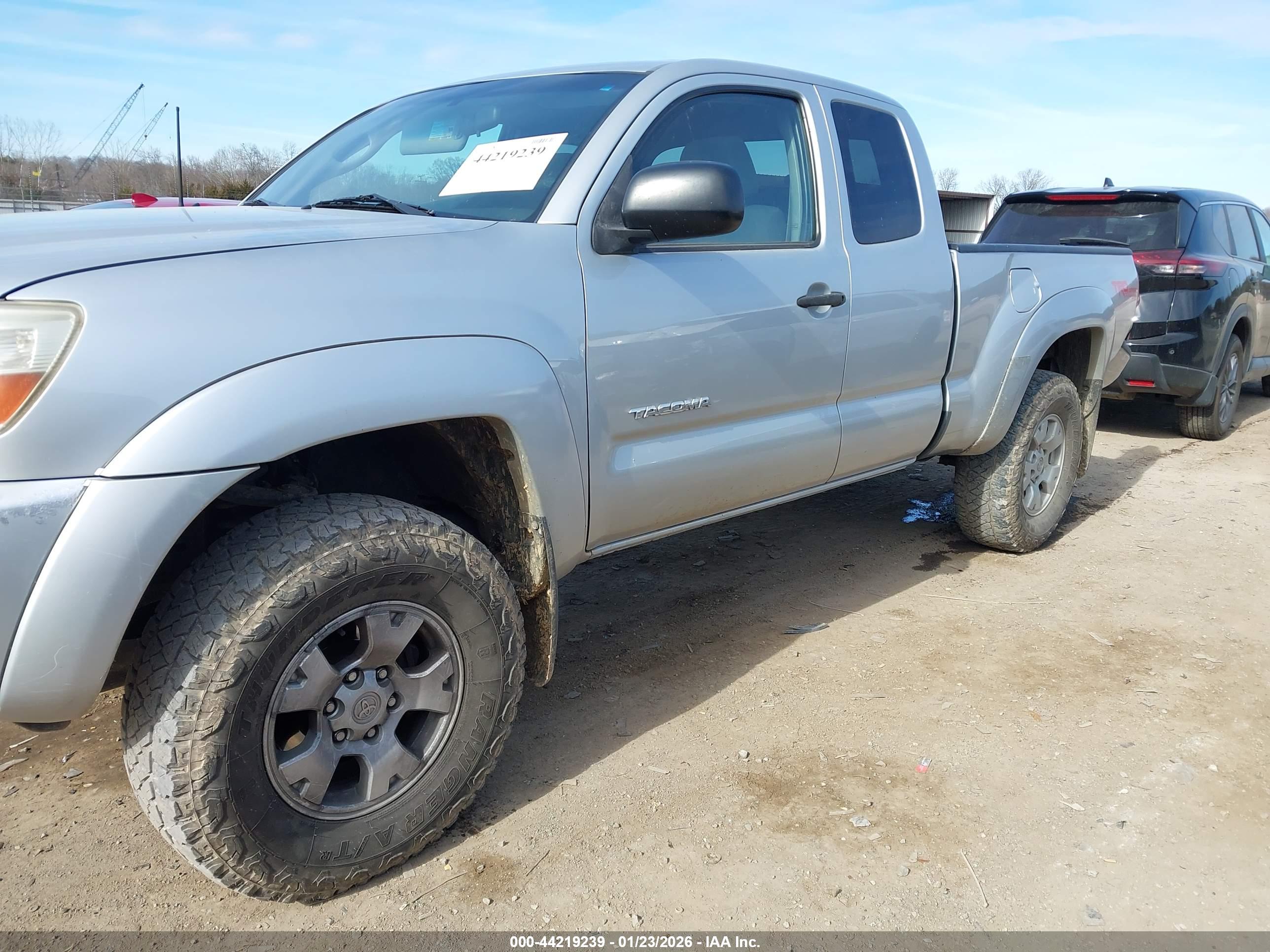 TOYOTA TACOMA image 2