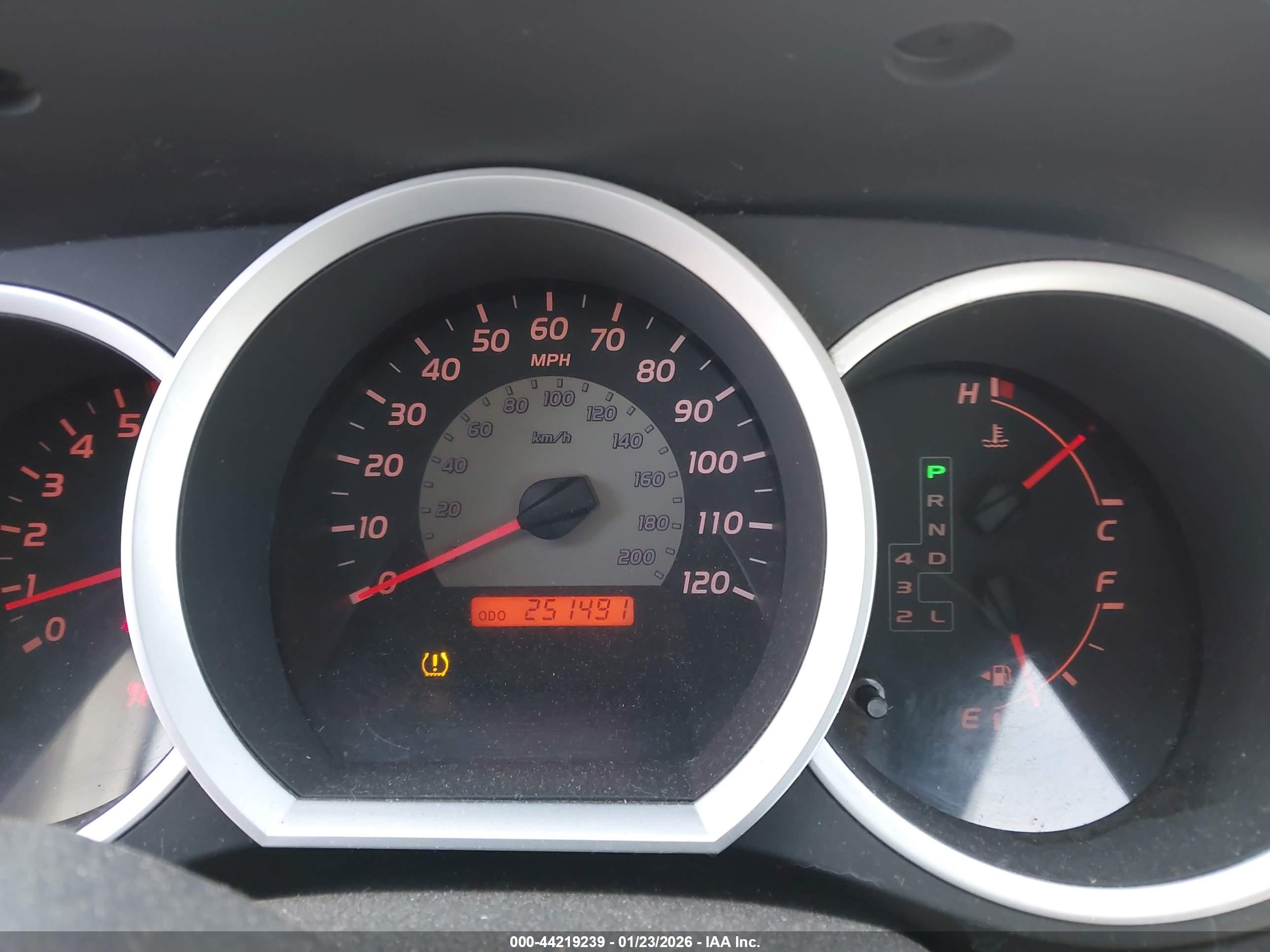 TOYOTA TACOMA image 7