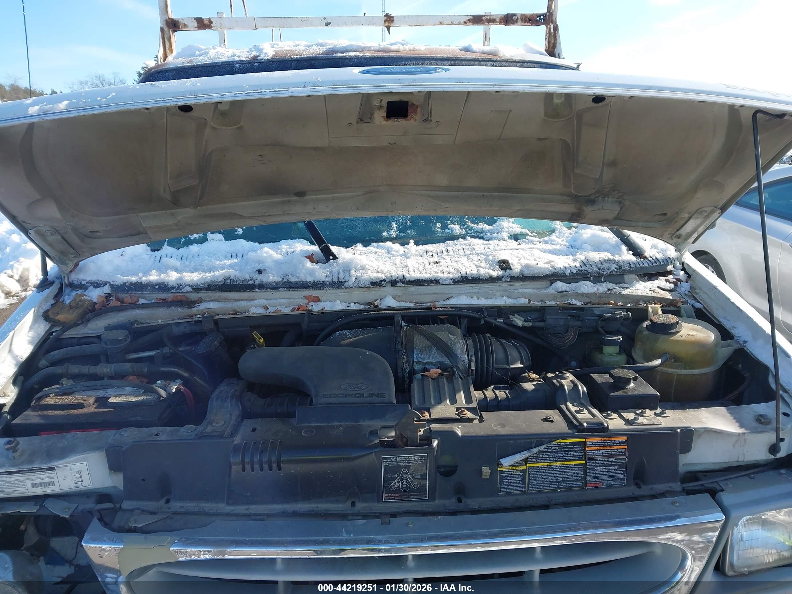 FORD E-150 image 10