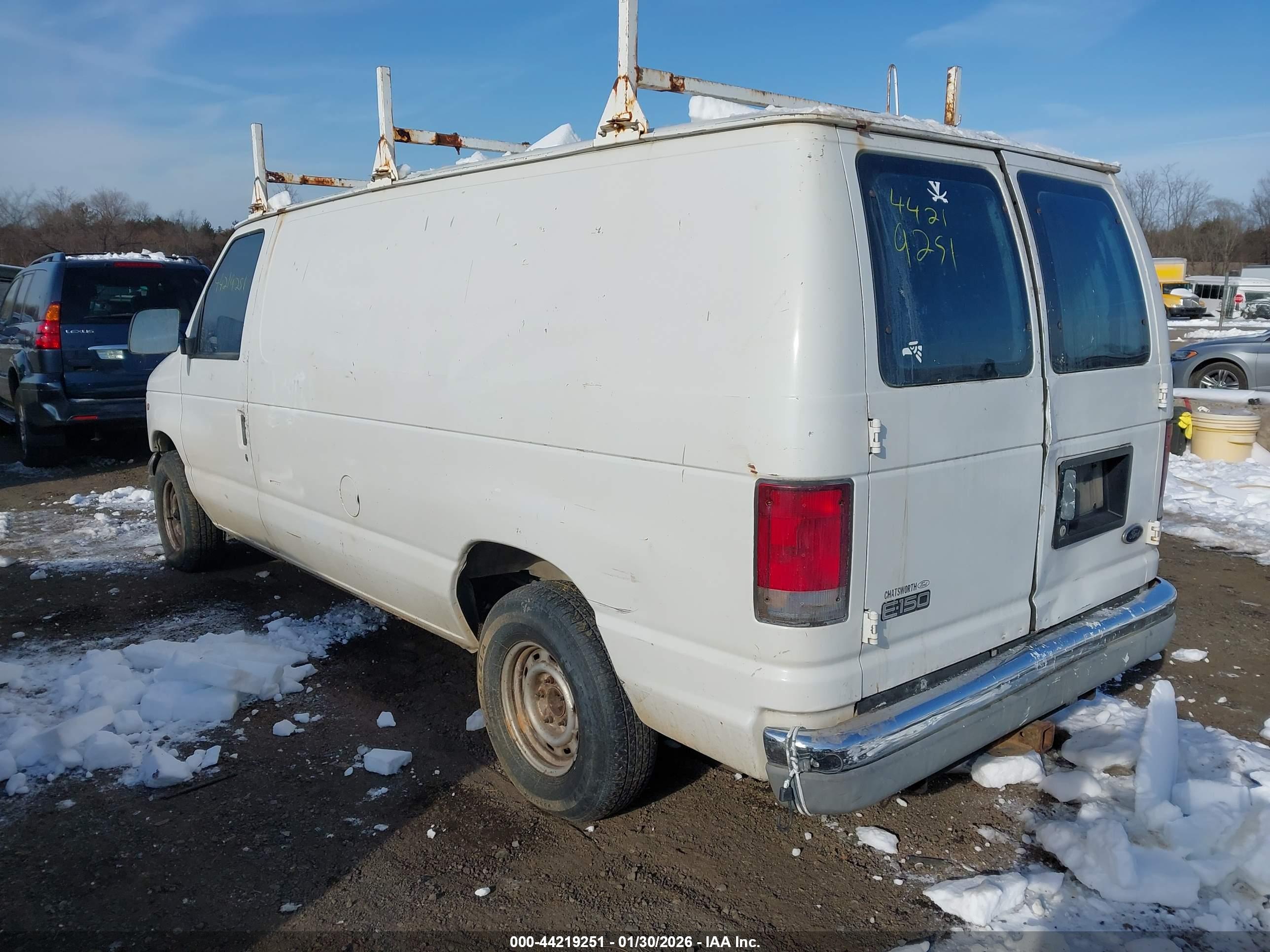 FORD E-150 image 3