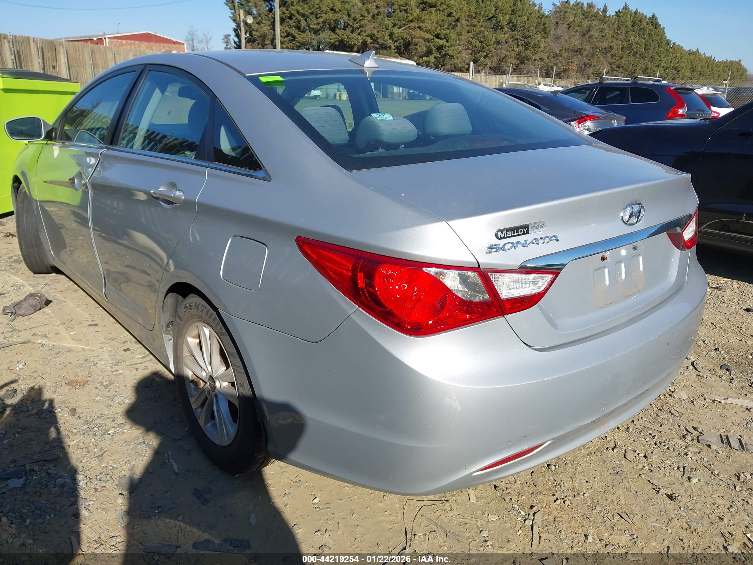 HYUNDAI SONATA image 3