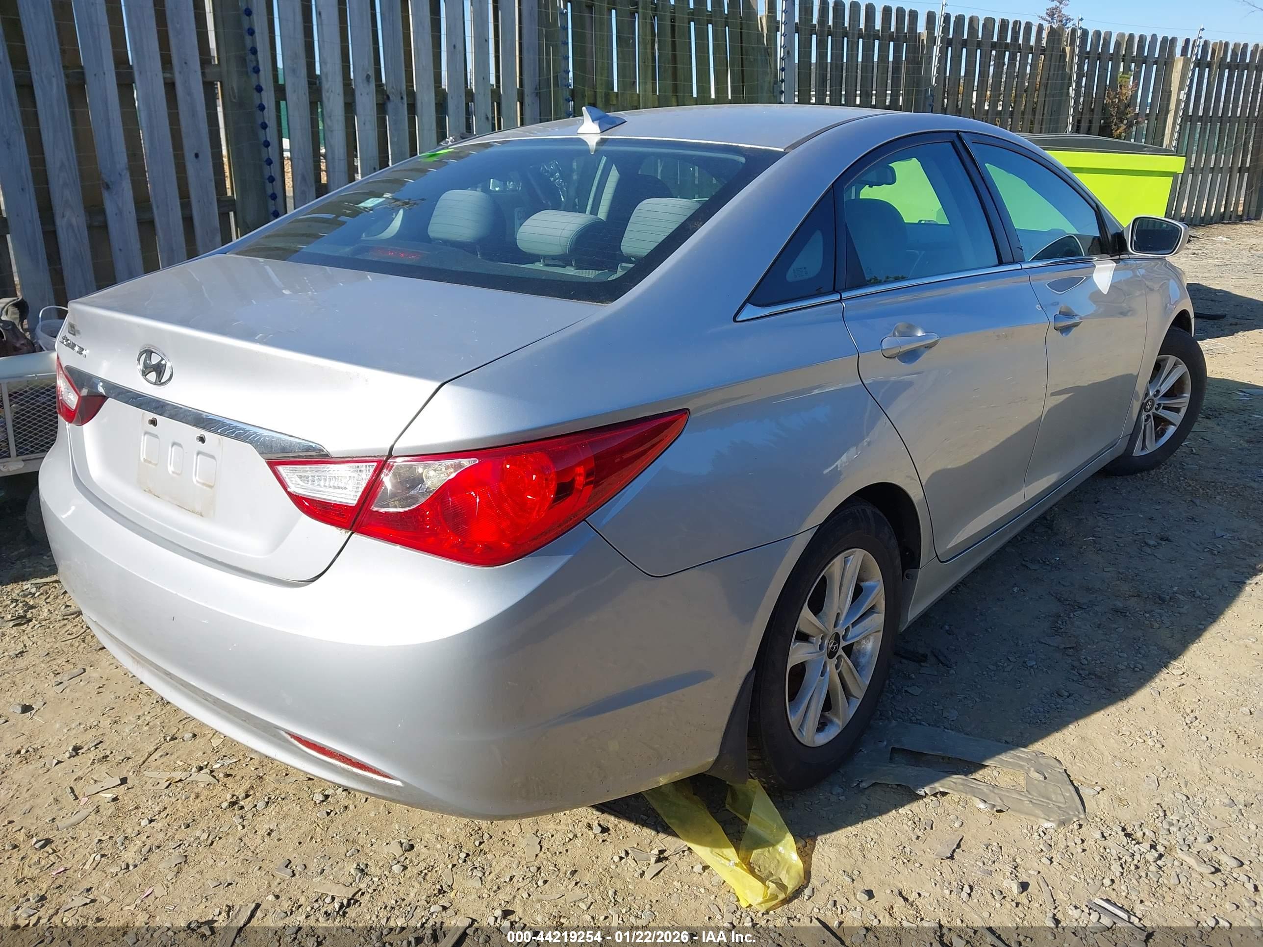 HYUNDAI SONATA image 4