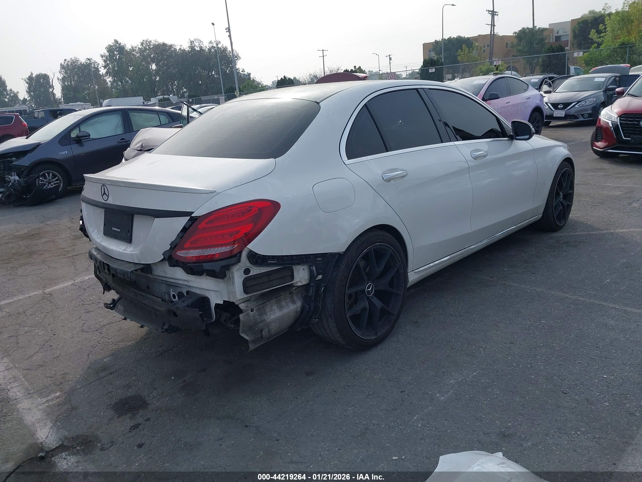 MERCEDES-BENZ C image 4