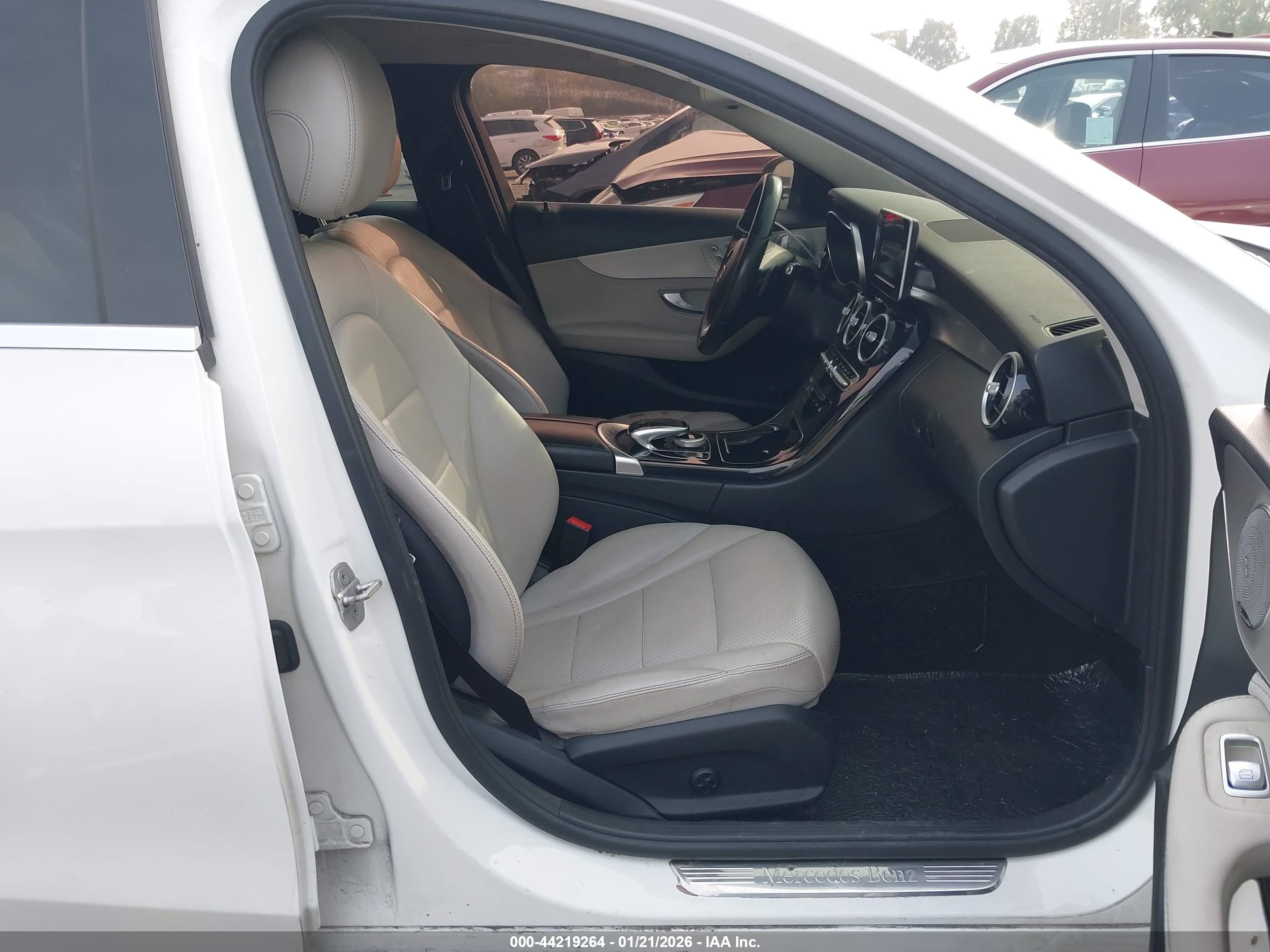 MERCEDES-BENZ C image 5