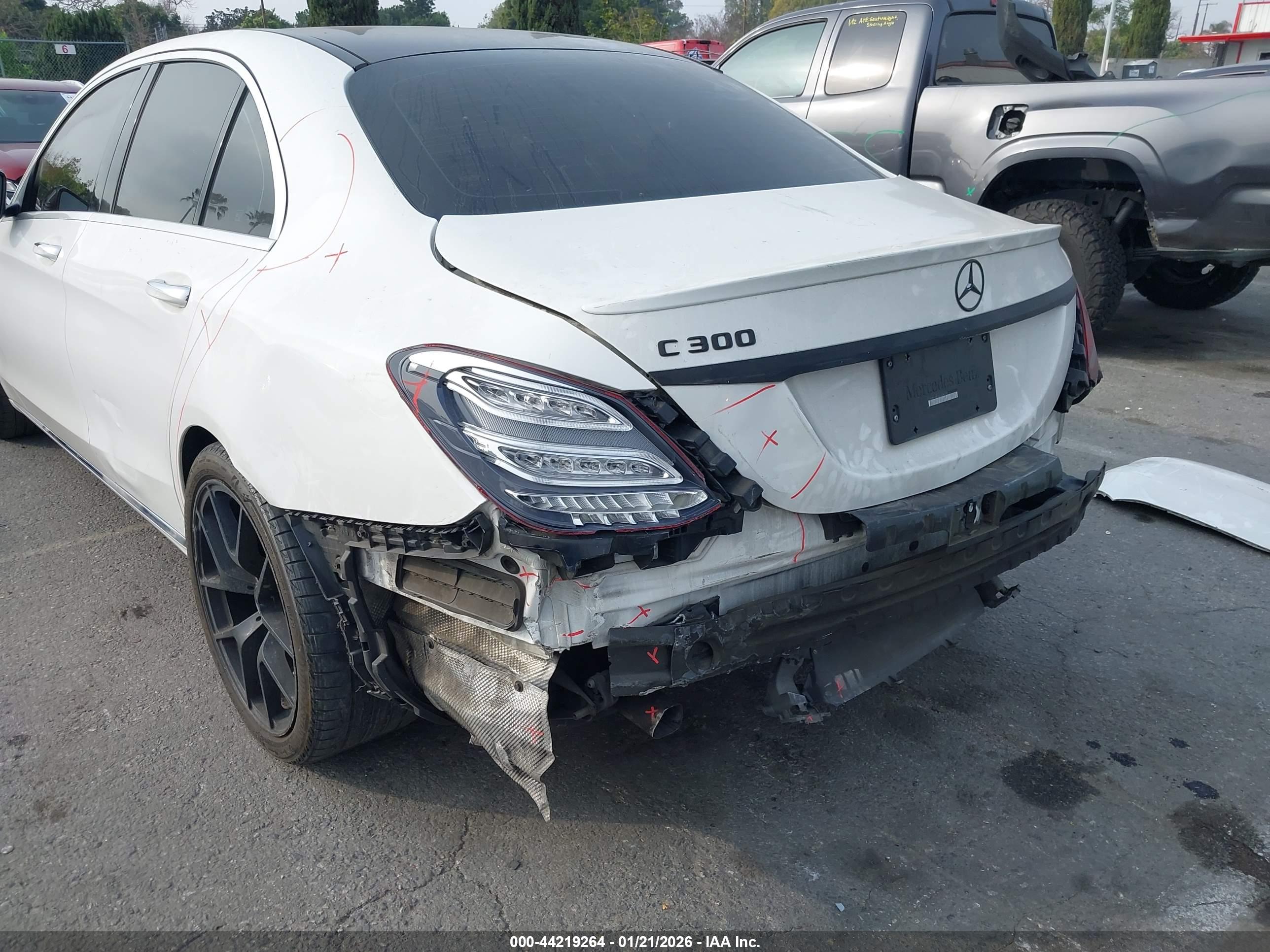 MERCEDES-BENZ C image 6