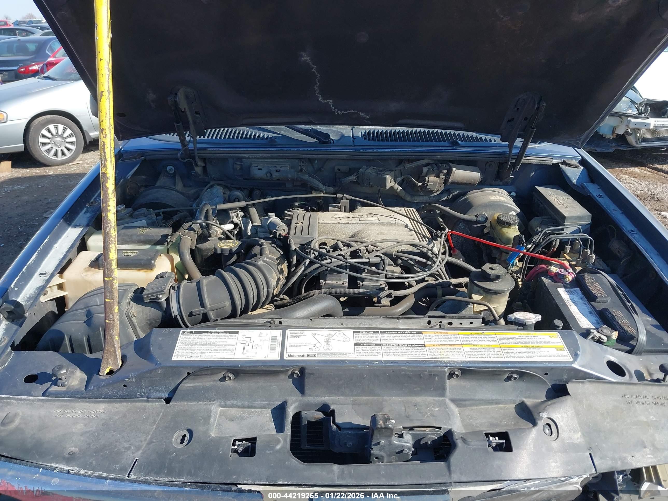 FORD EXPLORER image 10