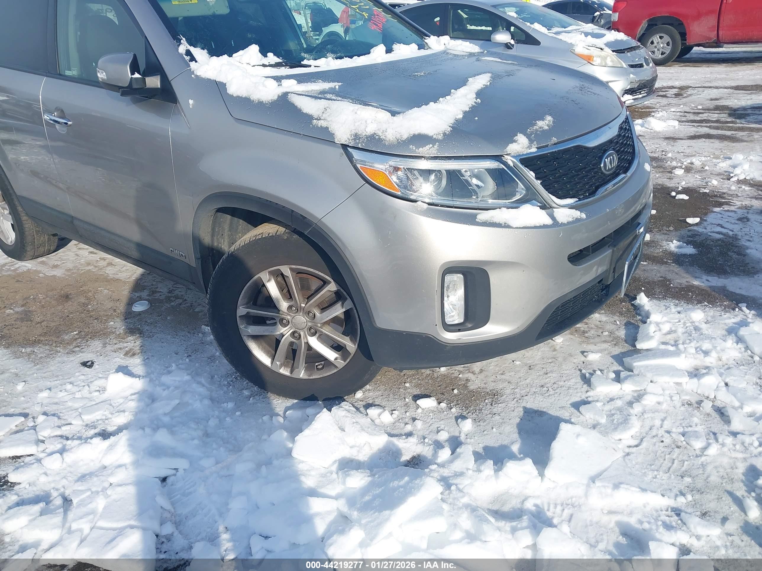 KIA SORENTO image 6
