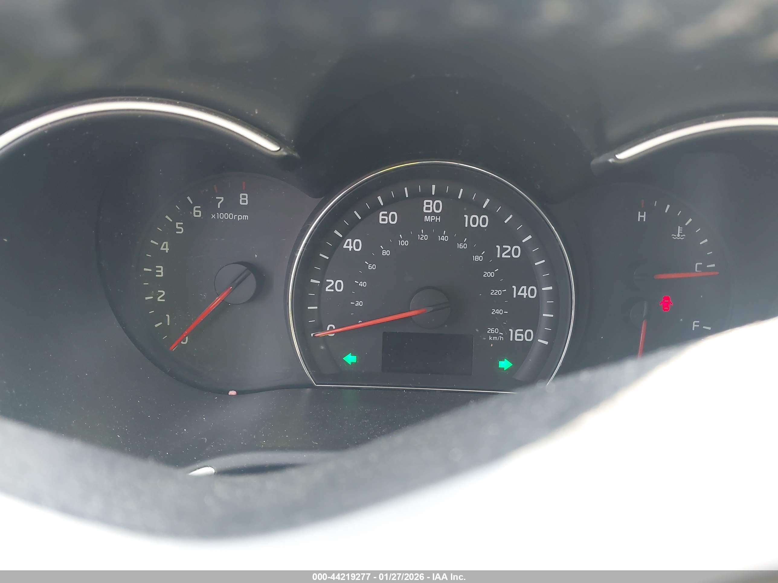 KIA SORENTO image 7