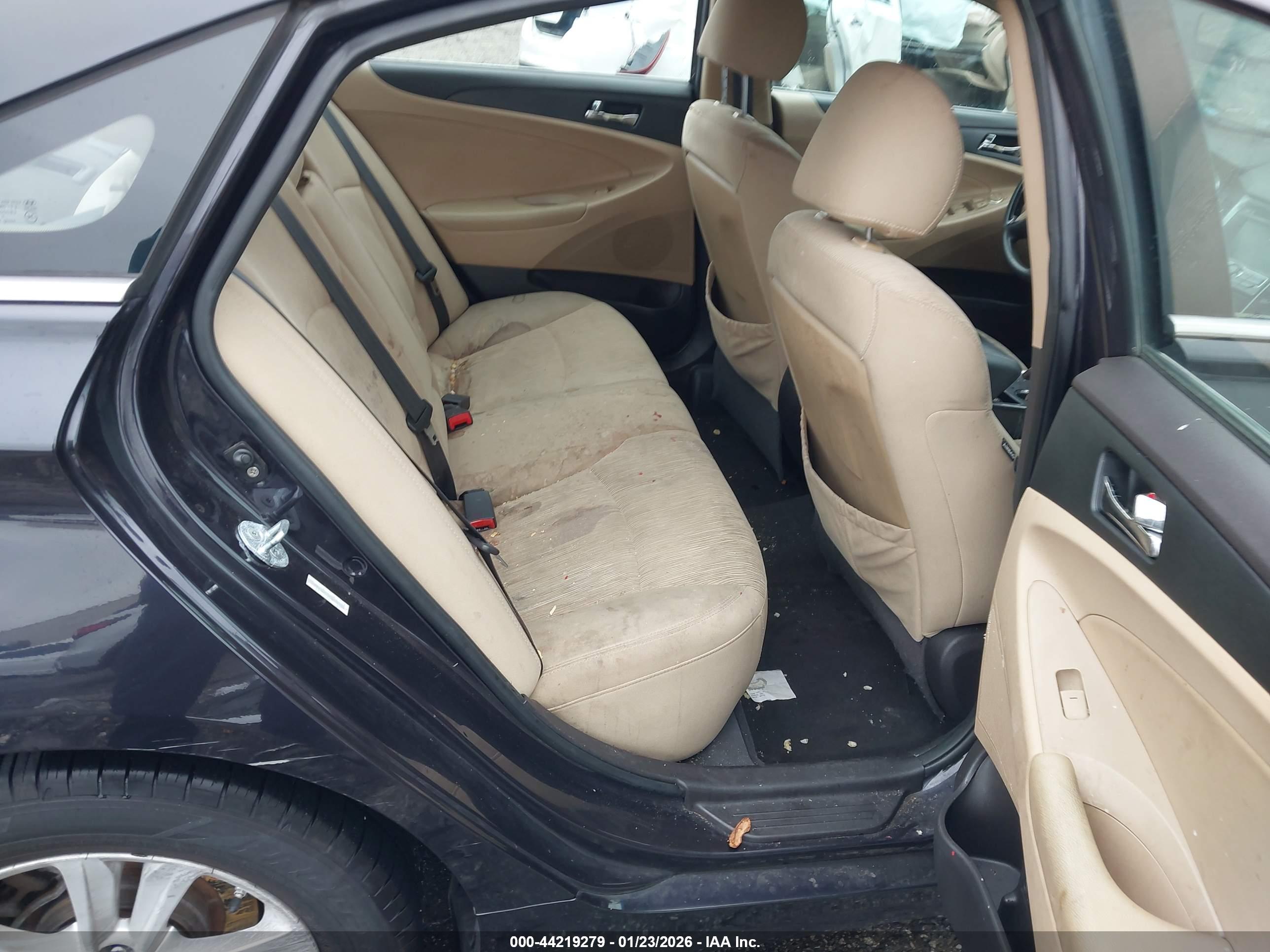 HYUNDAI SONATA image 8