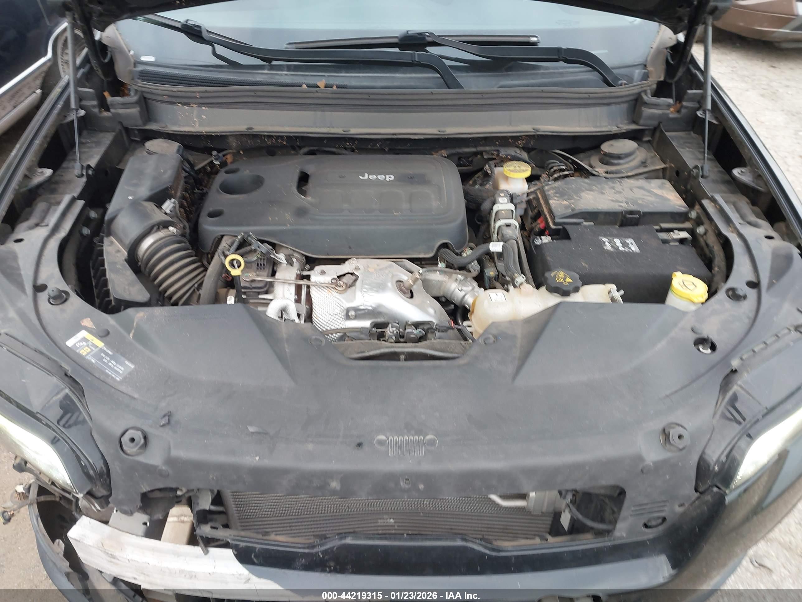 JEEP CHEROKEE image 10