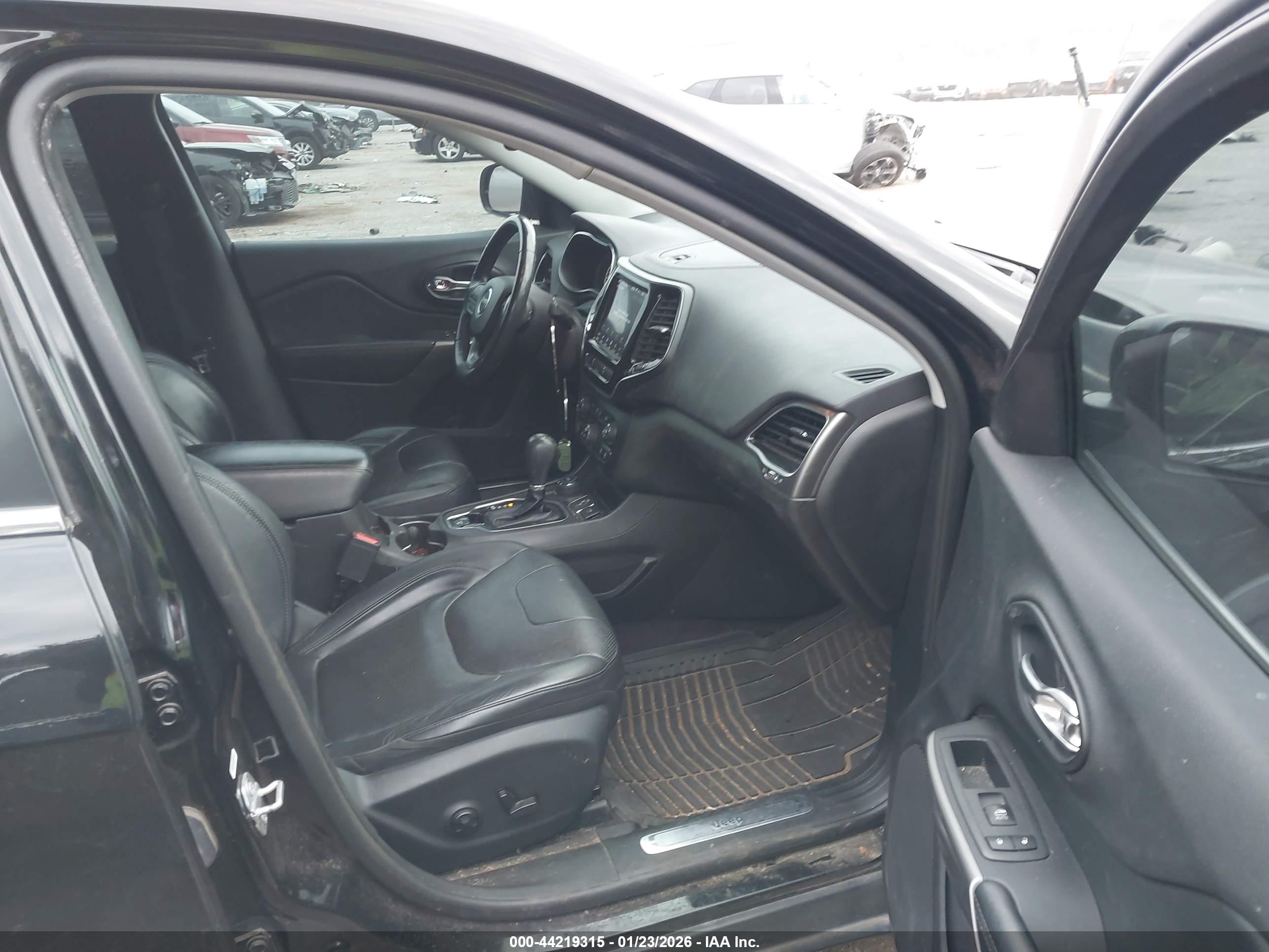 JEEP CHEROKEE image 5