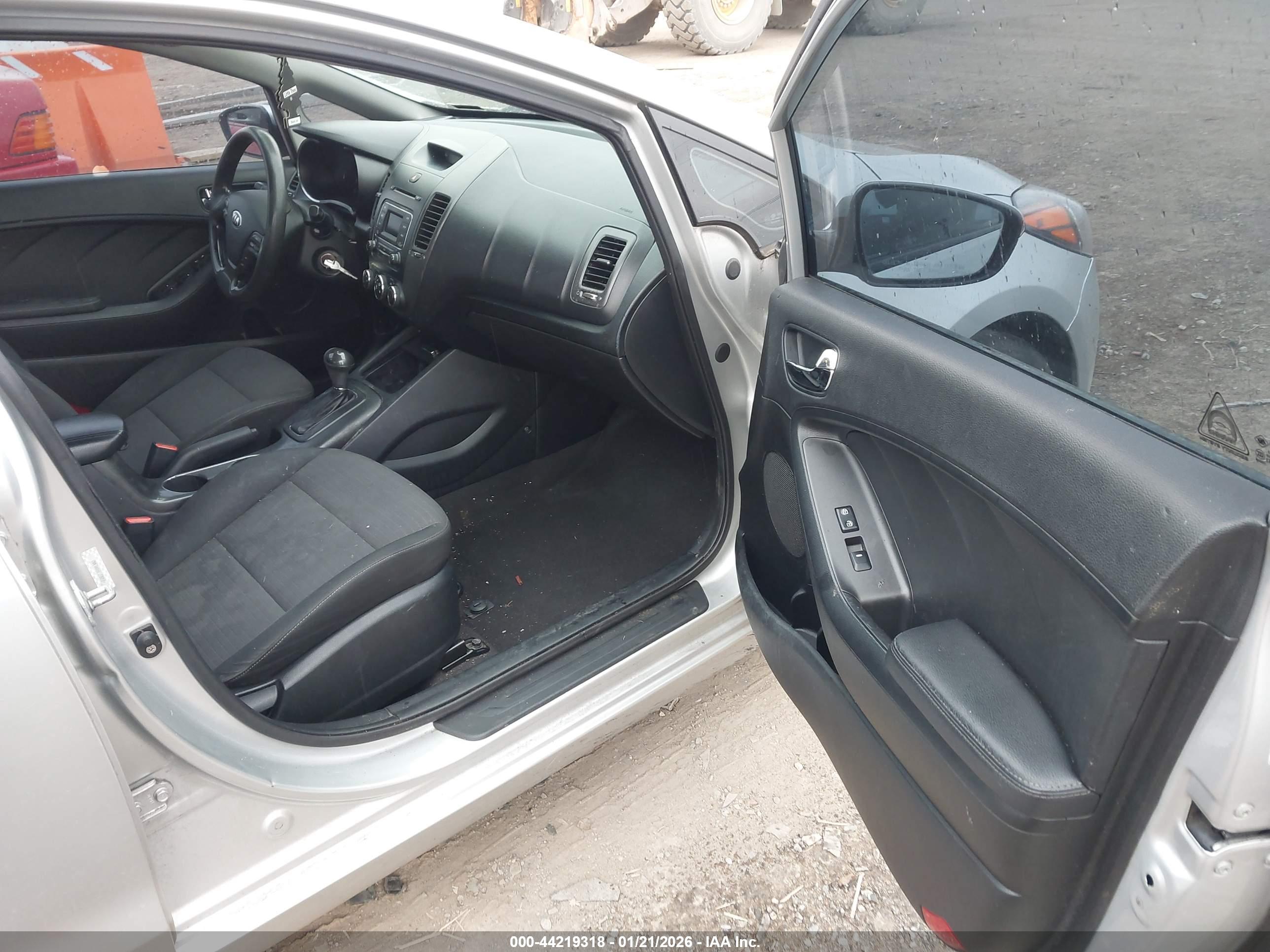 KIA FORTE image 5