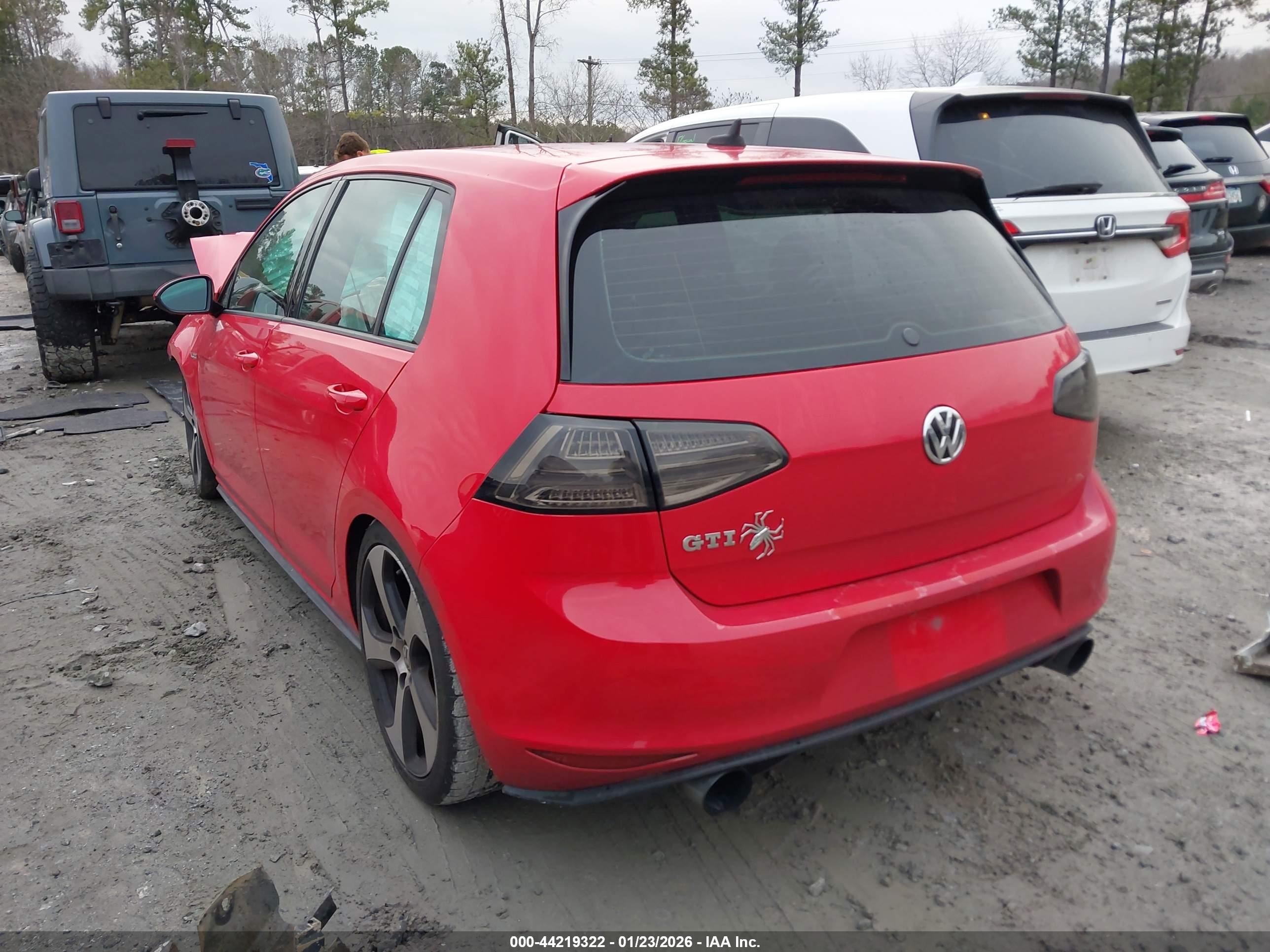 VOLKSWAGEN GOLF image 3