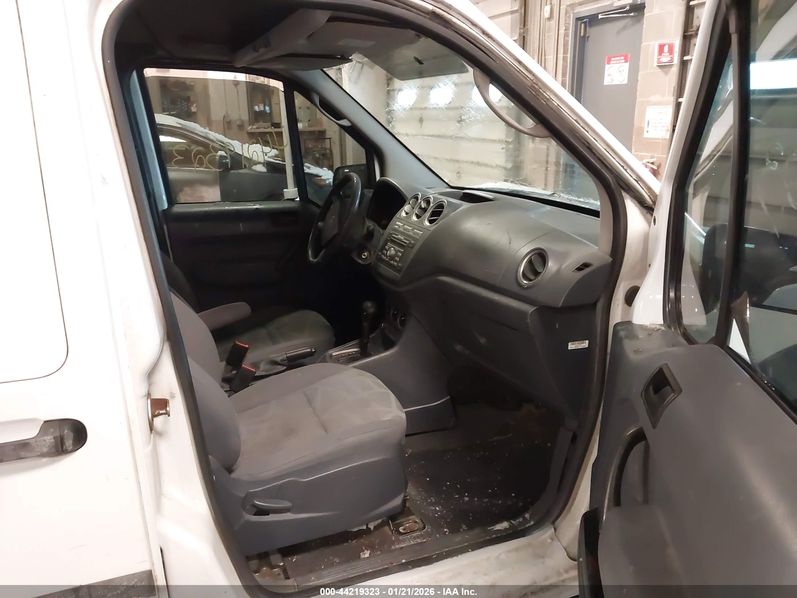 FORD TRANSIT image 5