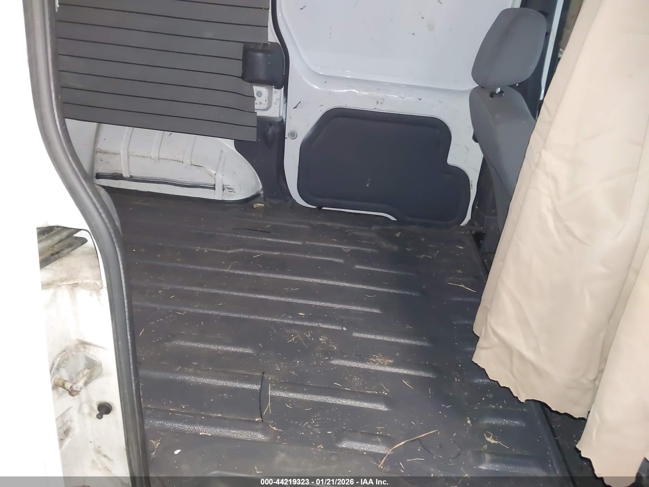 FORD TRANSIT image 8