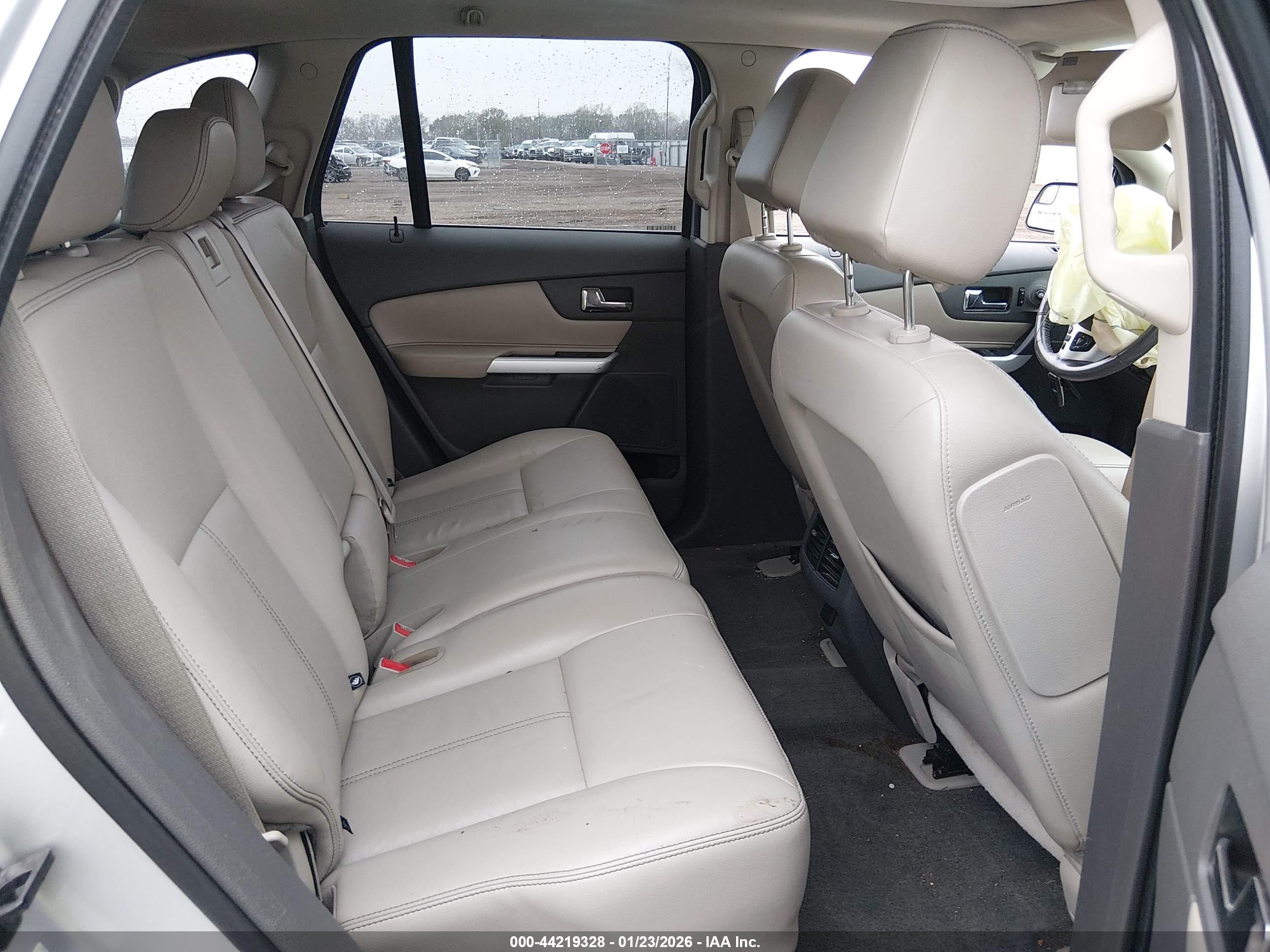 FORD EDGE image 8